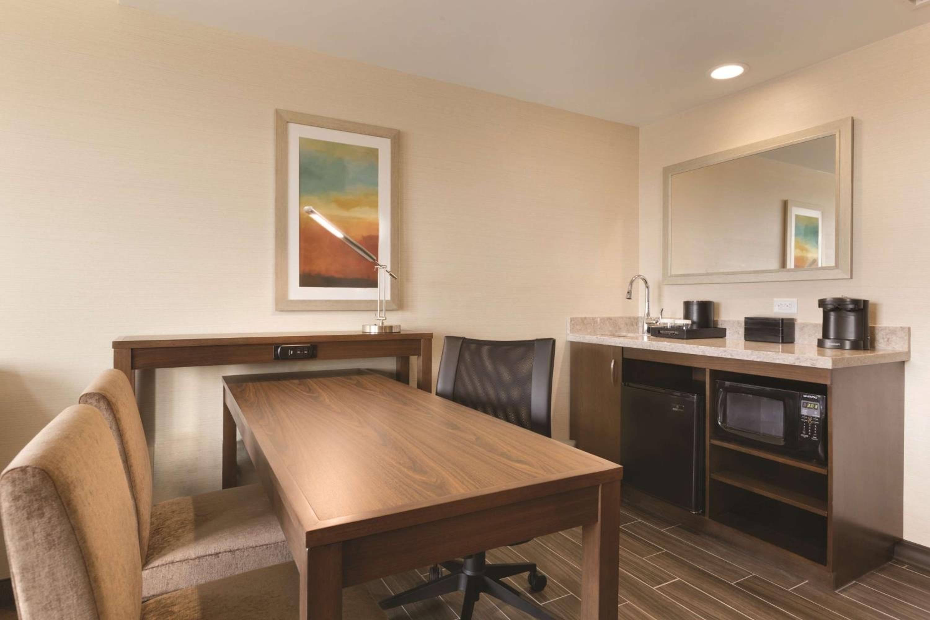 King Studio Suite