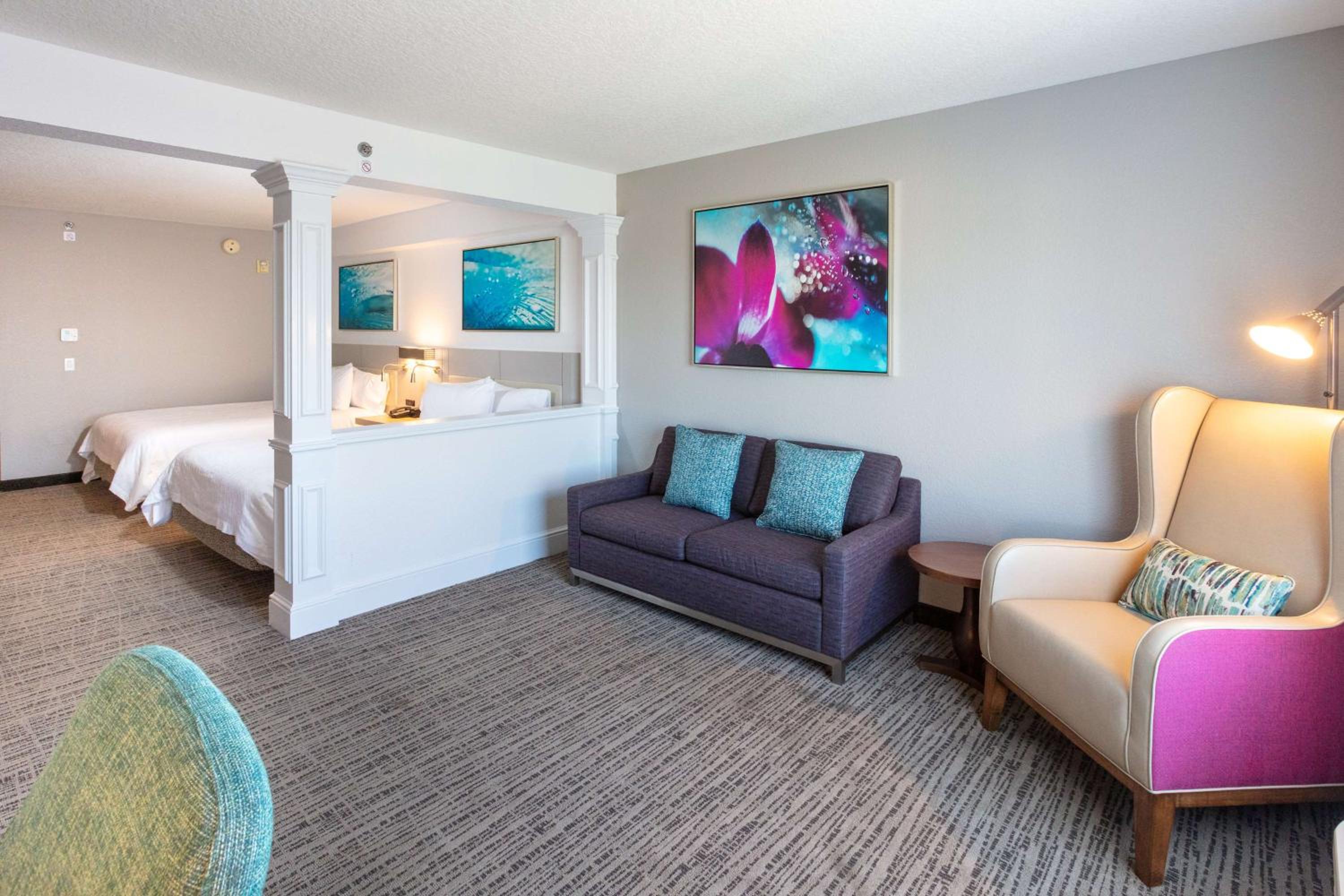 Junior Suite with Two Queen Beds - Photo 2