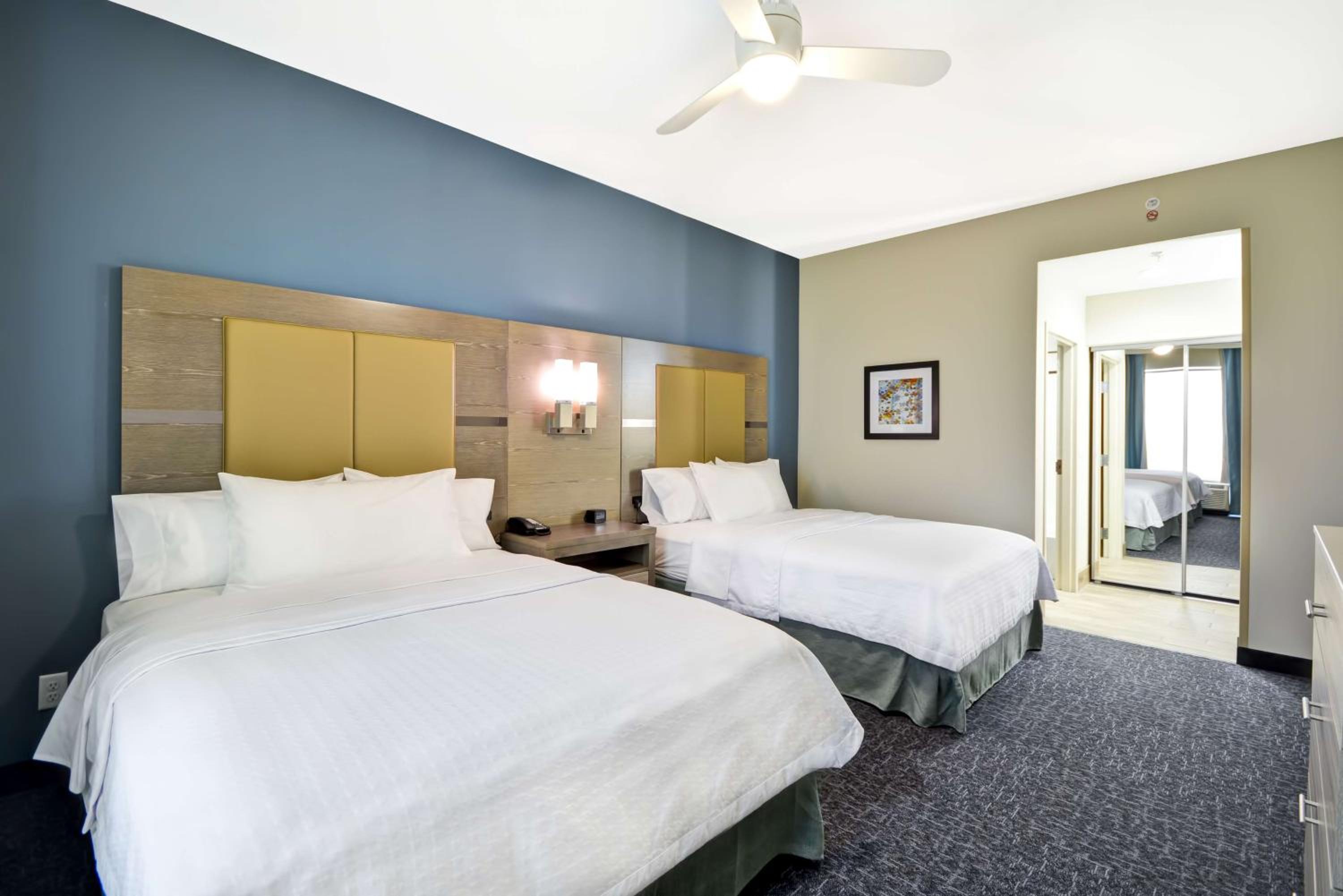 One-Bedroom Queen Suite with Two Queen Beds - Hearing Accessible