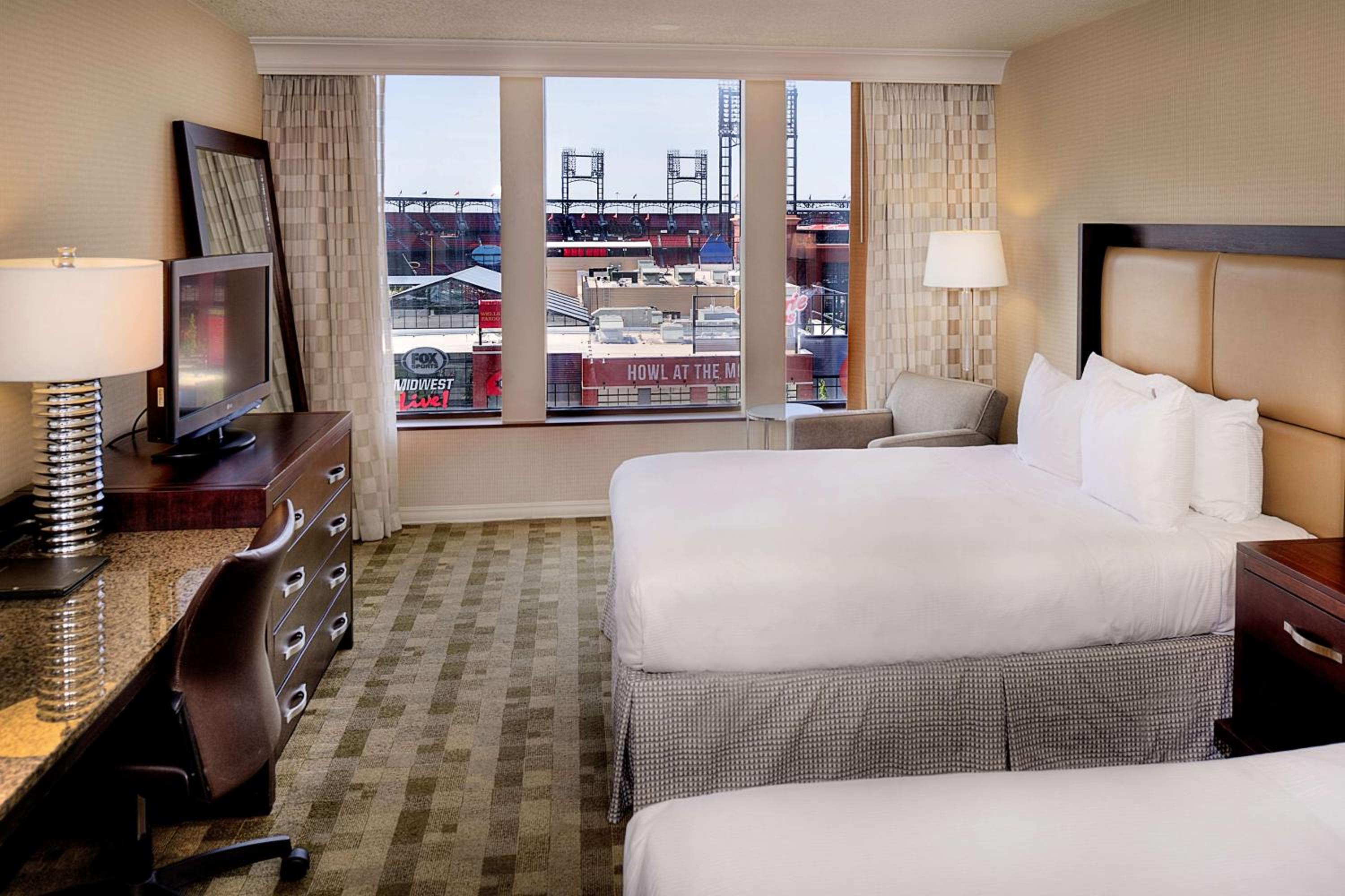 Queen Room with Two Queen Beds and View - Photo 6