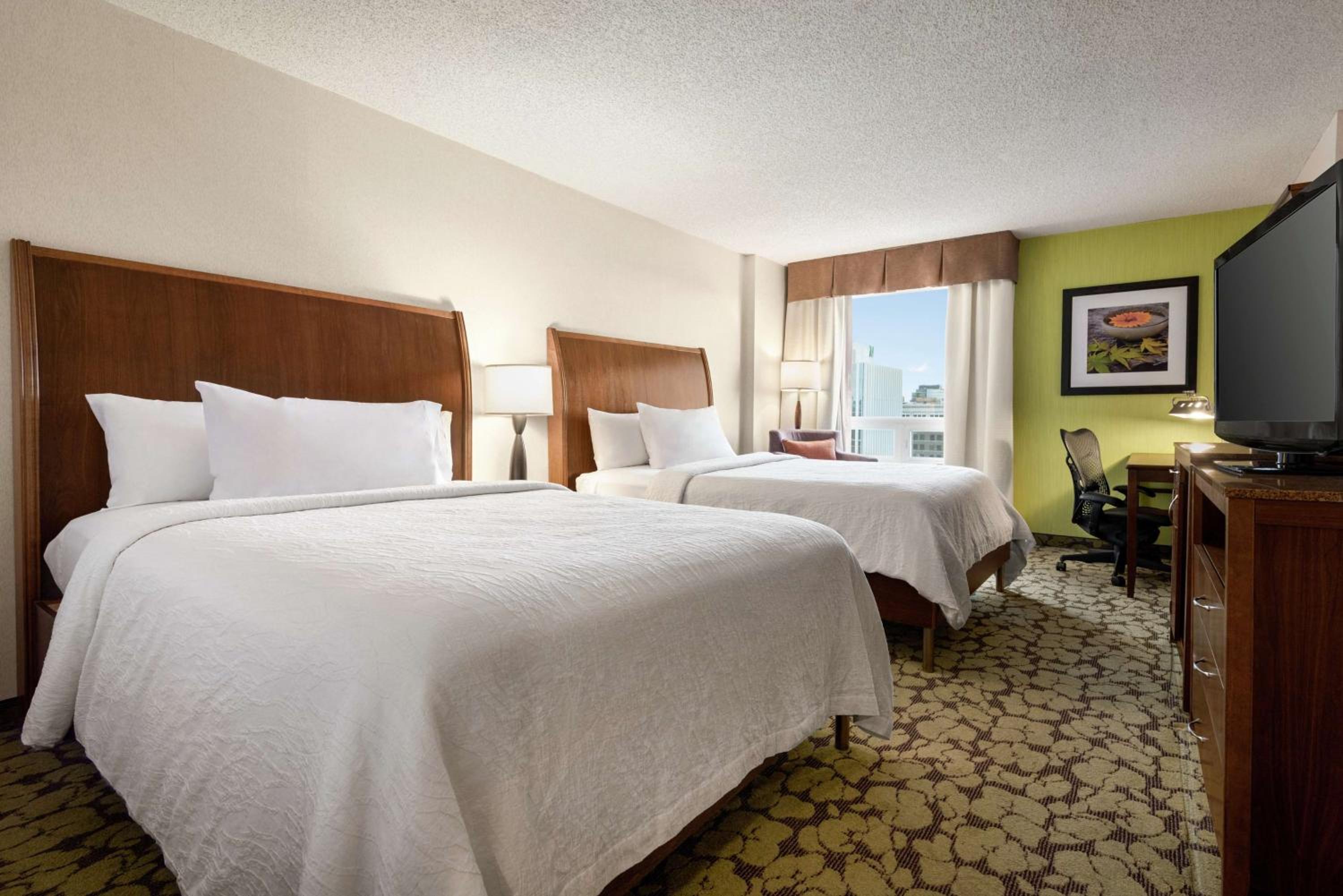 Queen Room with Two Queen Beds - Upper Floor City View - Photo 2