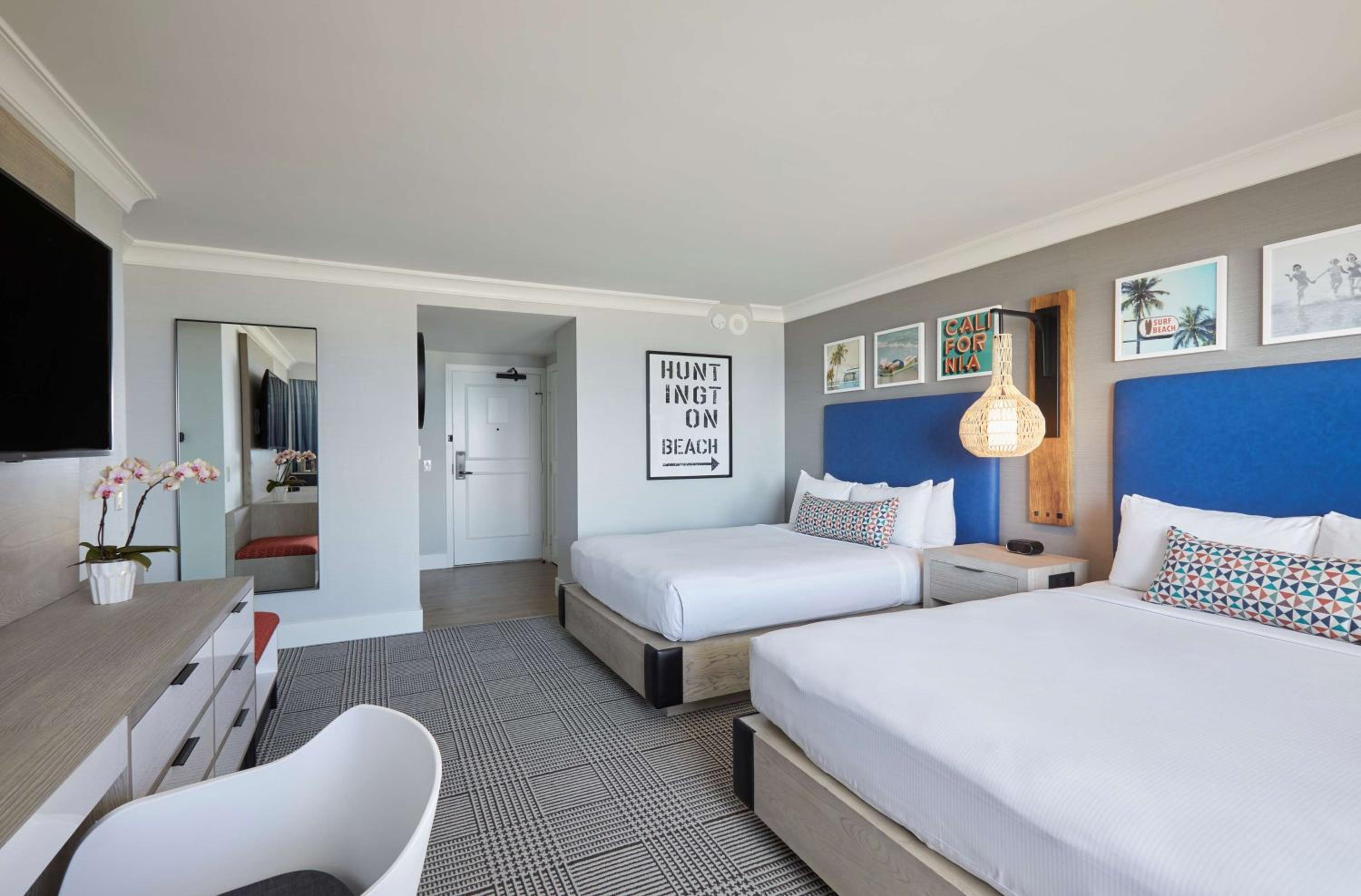 Queen Room with Two Queen Beds - Ocean Front - Huntington Tower - Photo 2