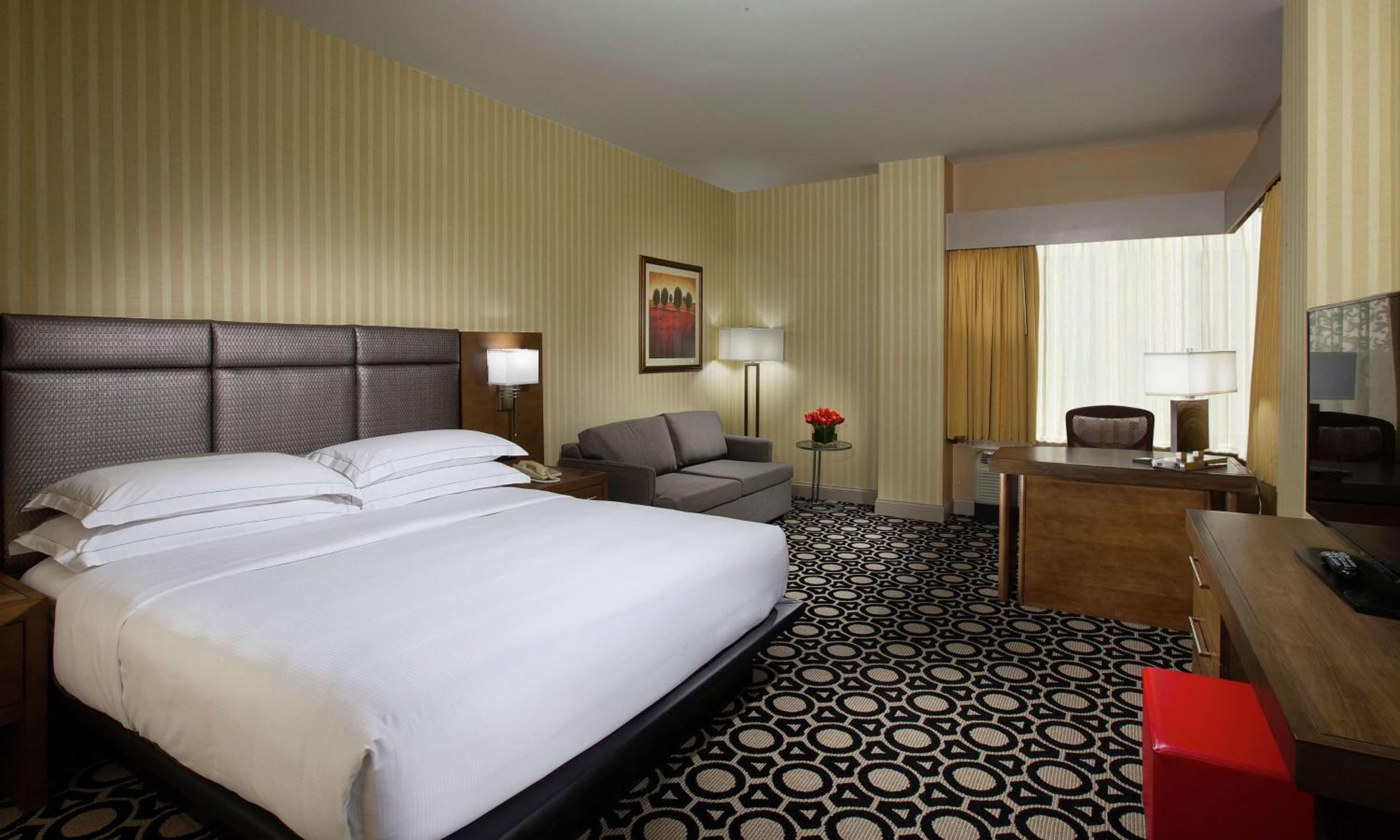 Executive King Room with Spa Bath photo 1