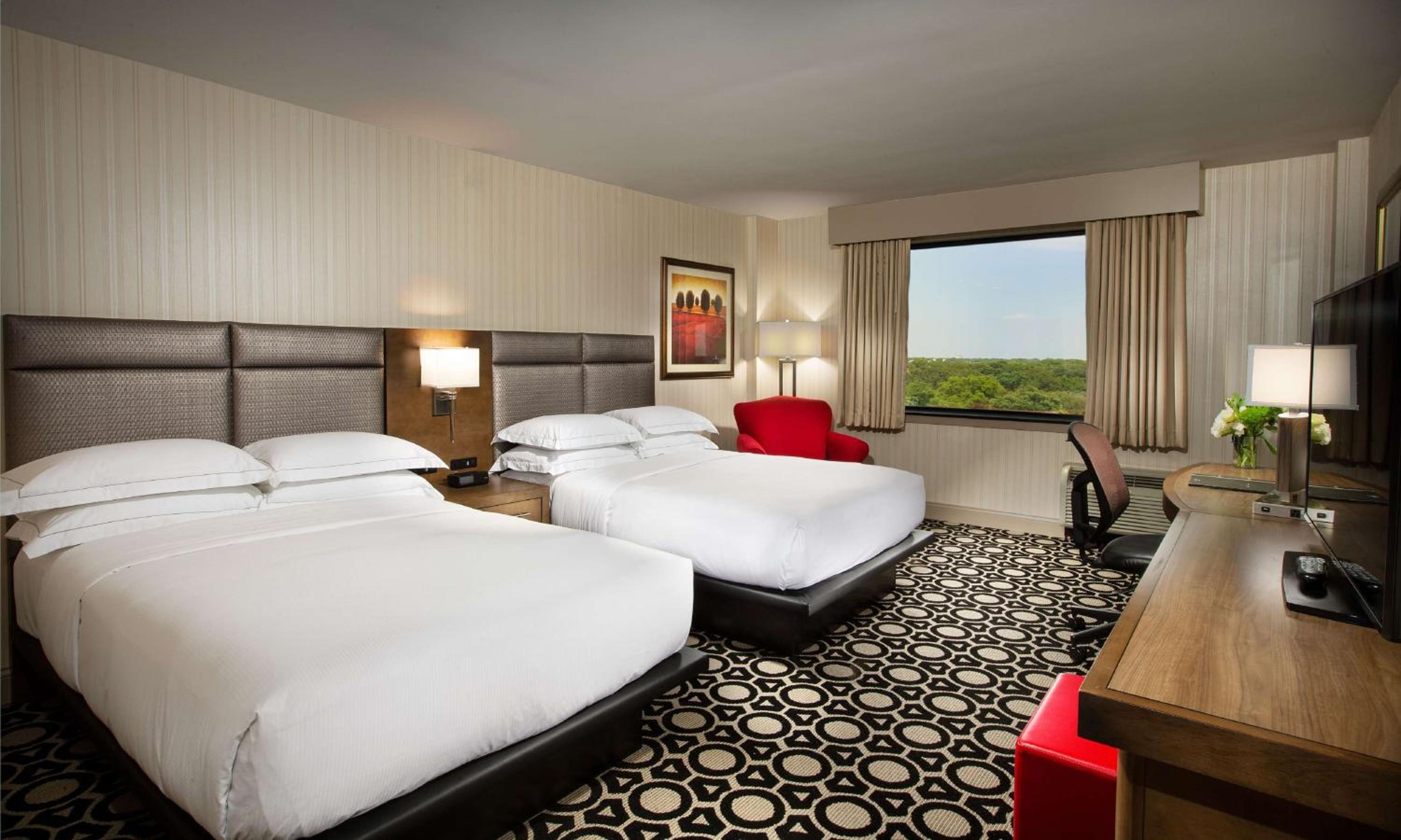 Double Room with Two Double Beds - Photo 1