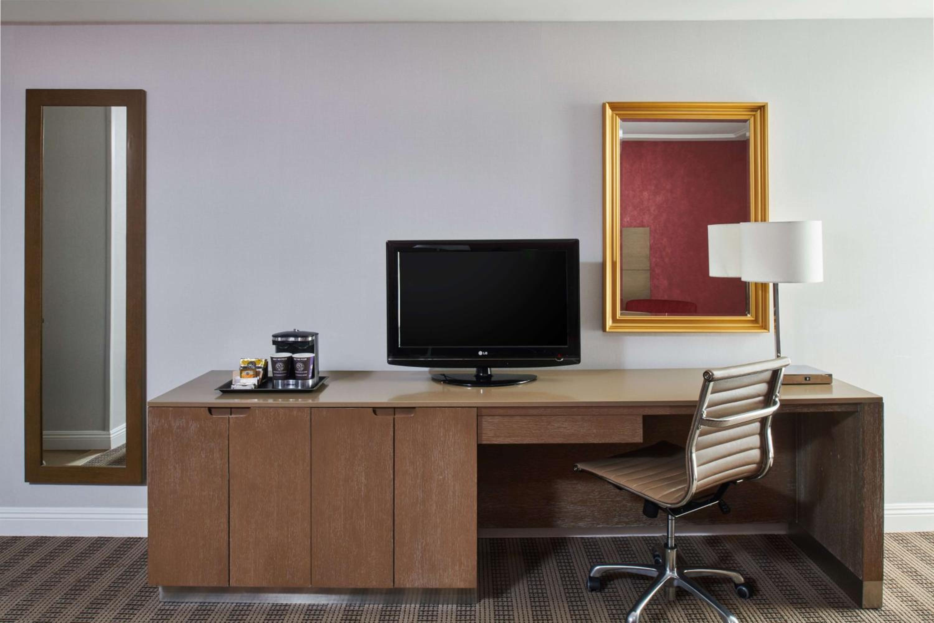 Executive King Room - Photo 1