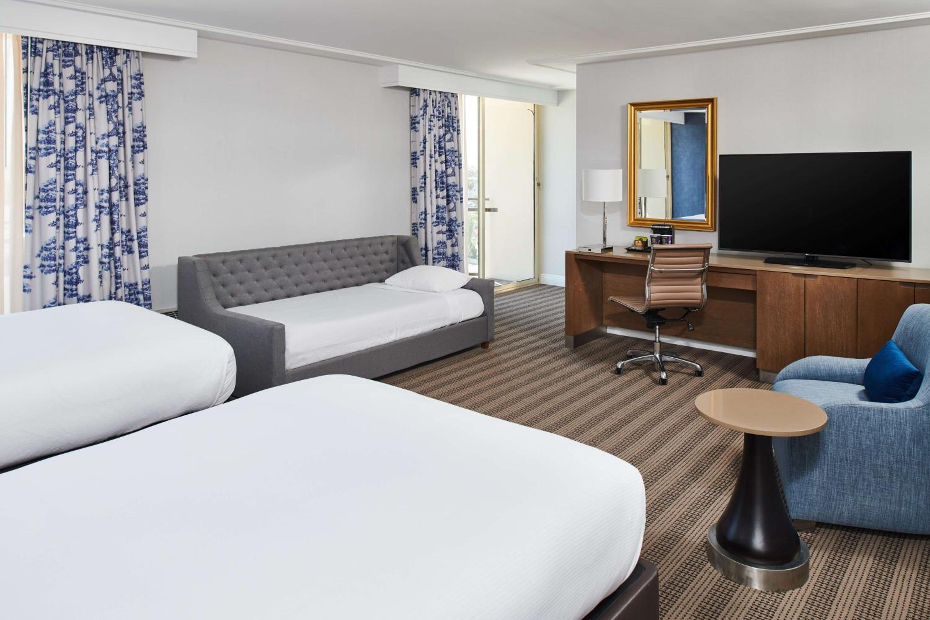 Double Room with Extra Bed - Photo 1