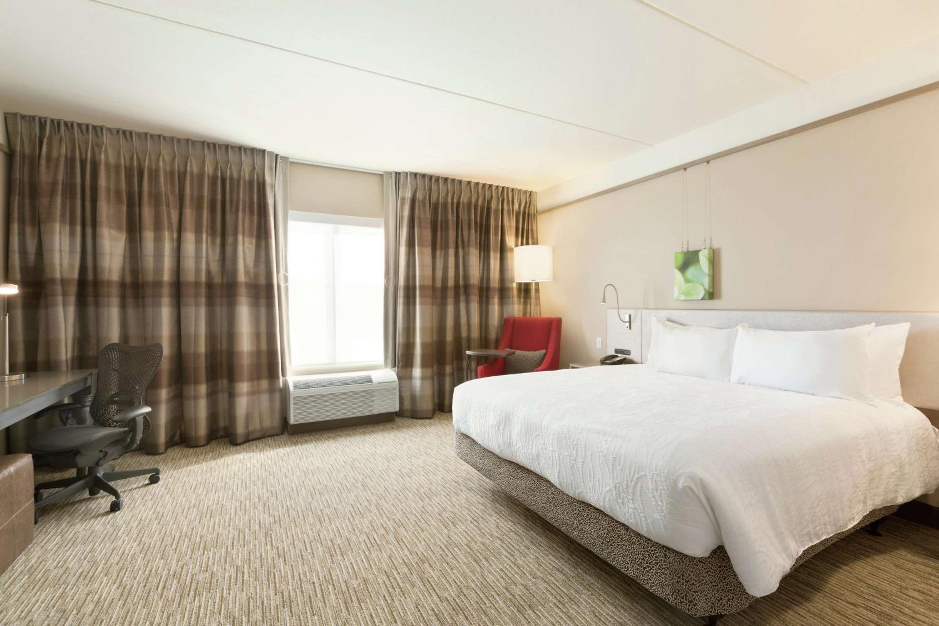 Premium King Room