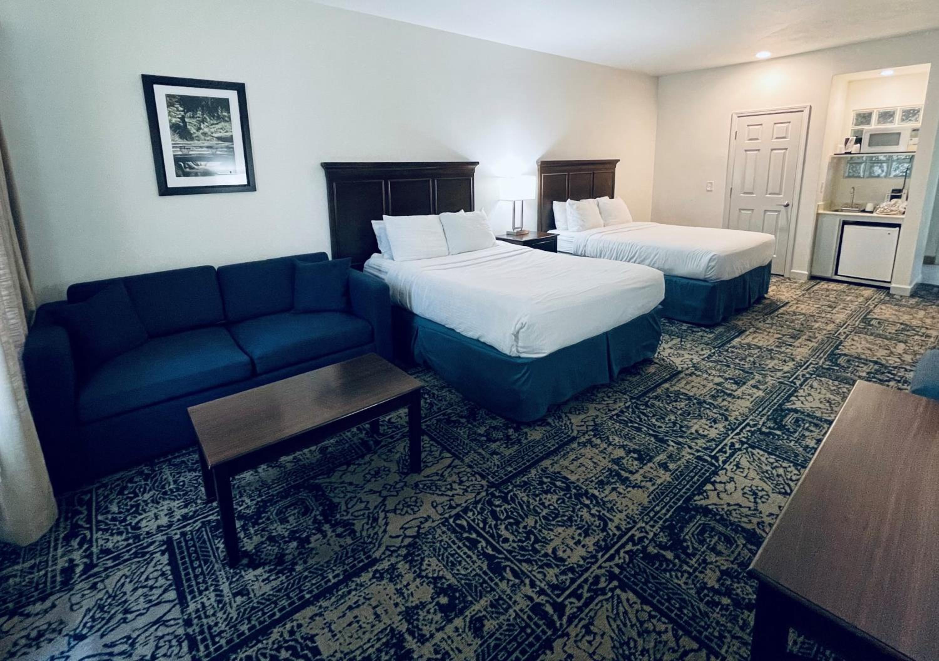 Superior Queen Room With Two Queen Beds
