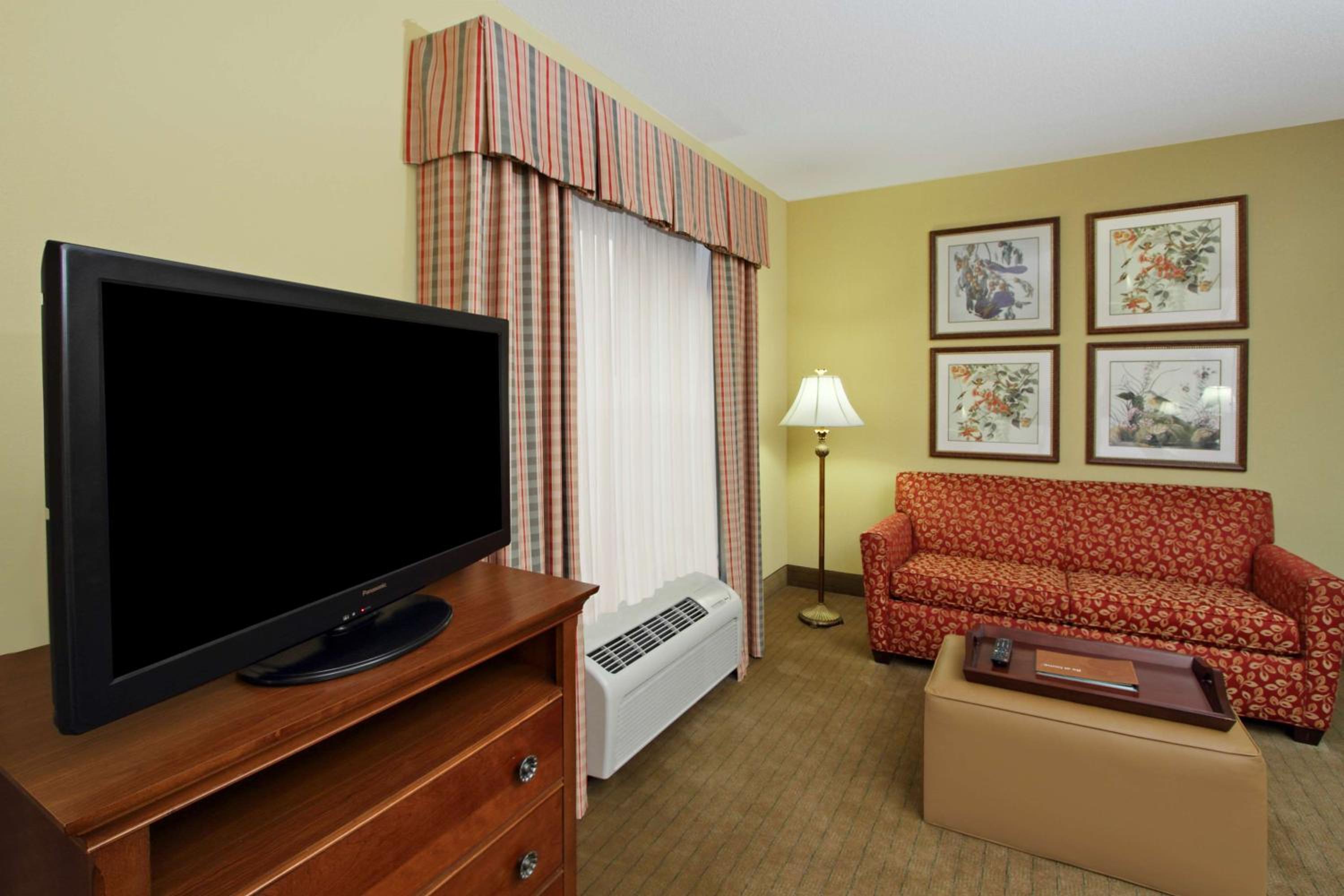 King Studio Suite - Non-Smoking - Photo 2