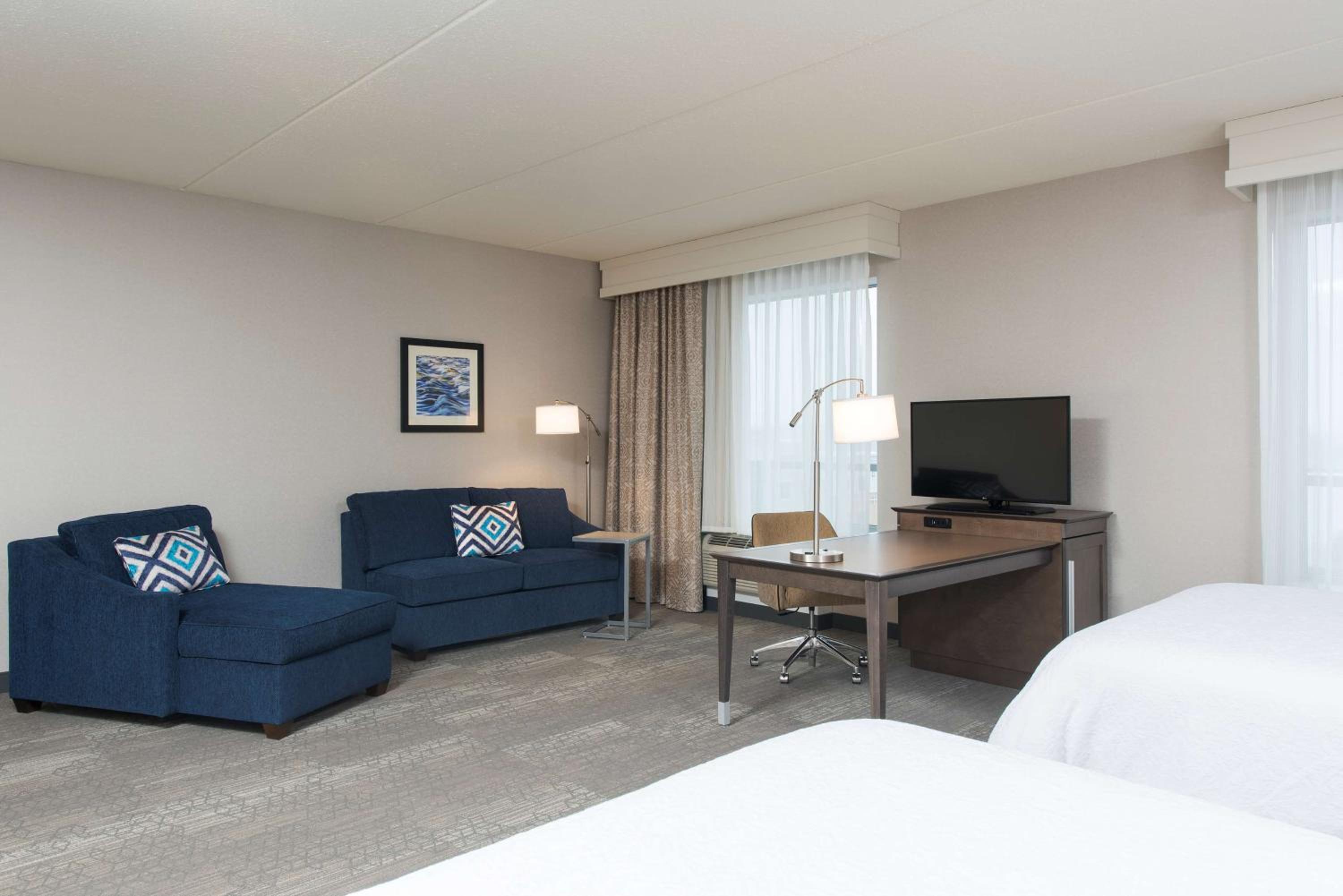 Queen Studio Suite with Two Queen Beds - Non-Smoking