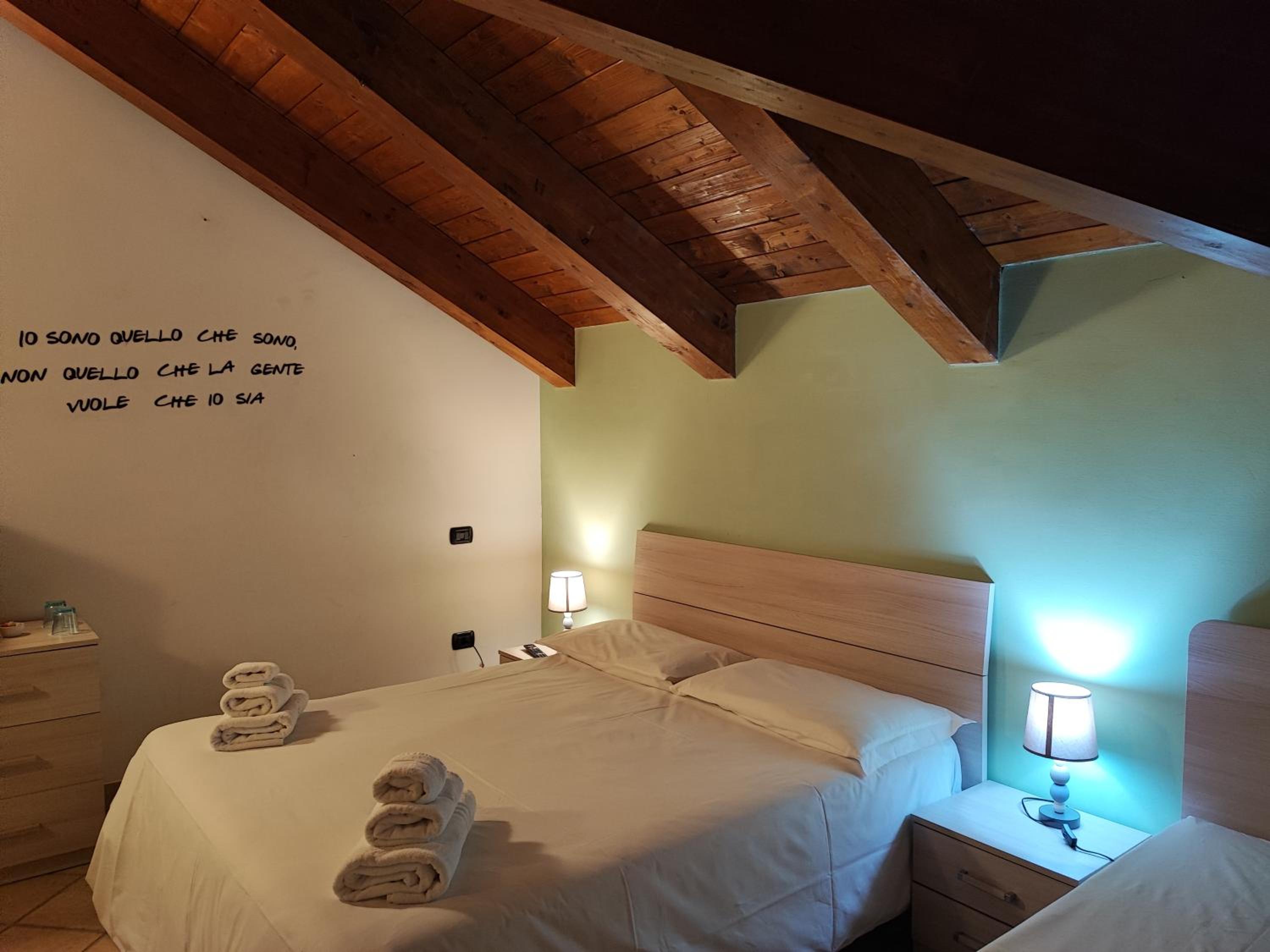 Deluxe Triple Room photo 1