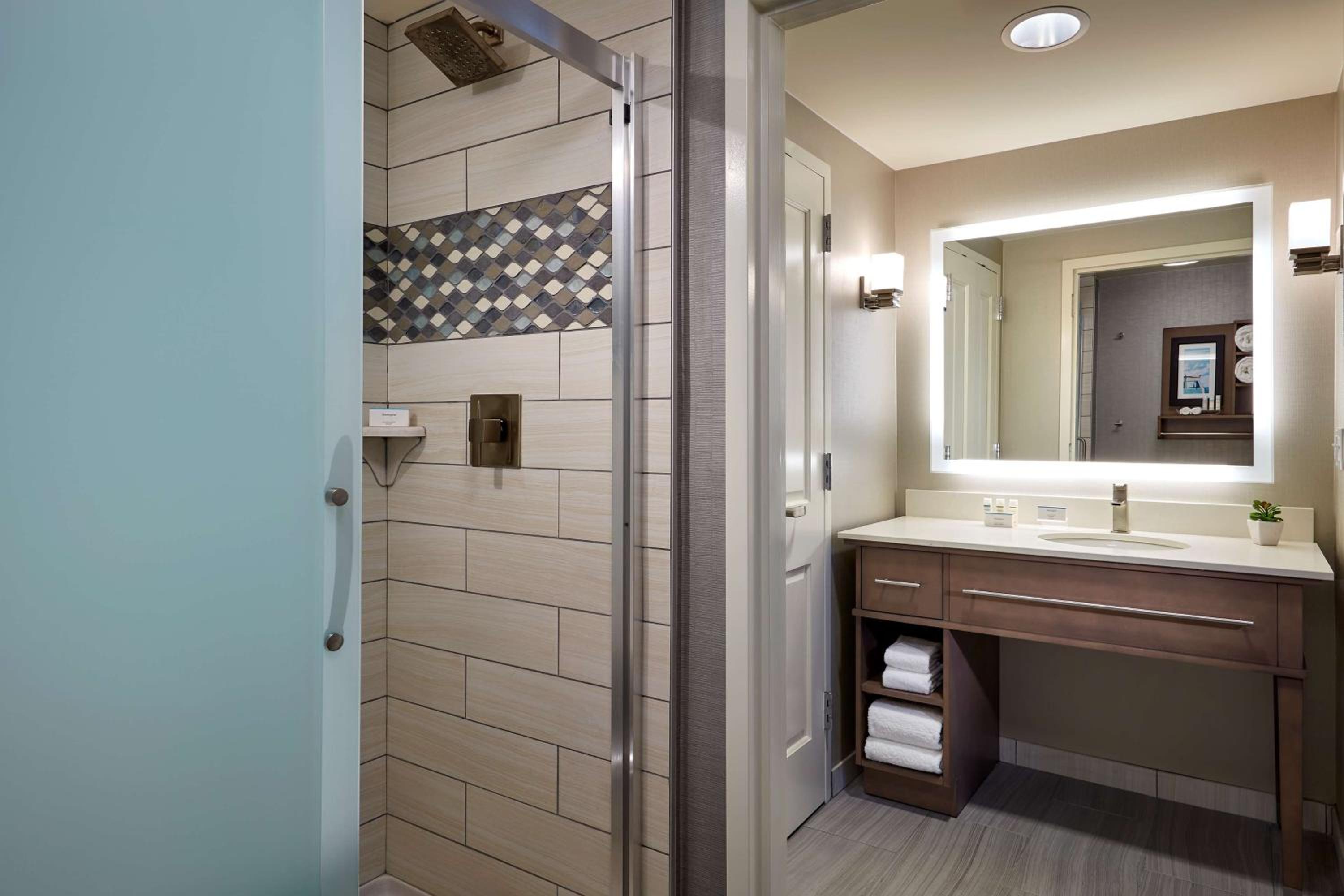 Two-Bedroom Suite - Non-Smoking