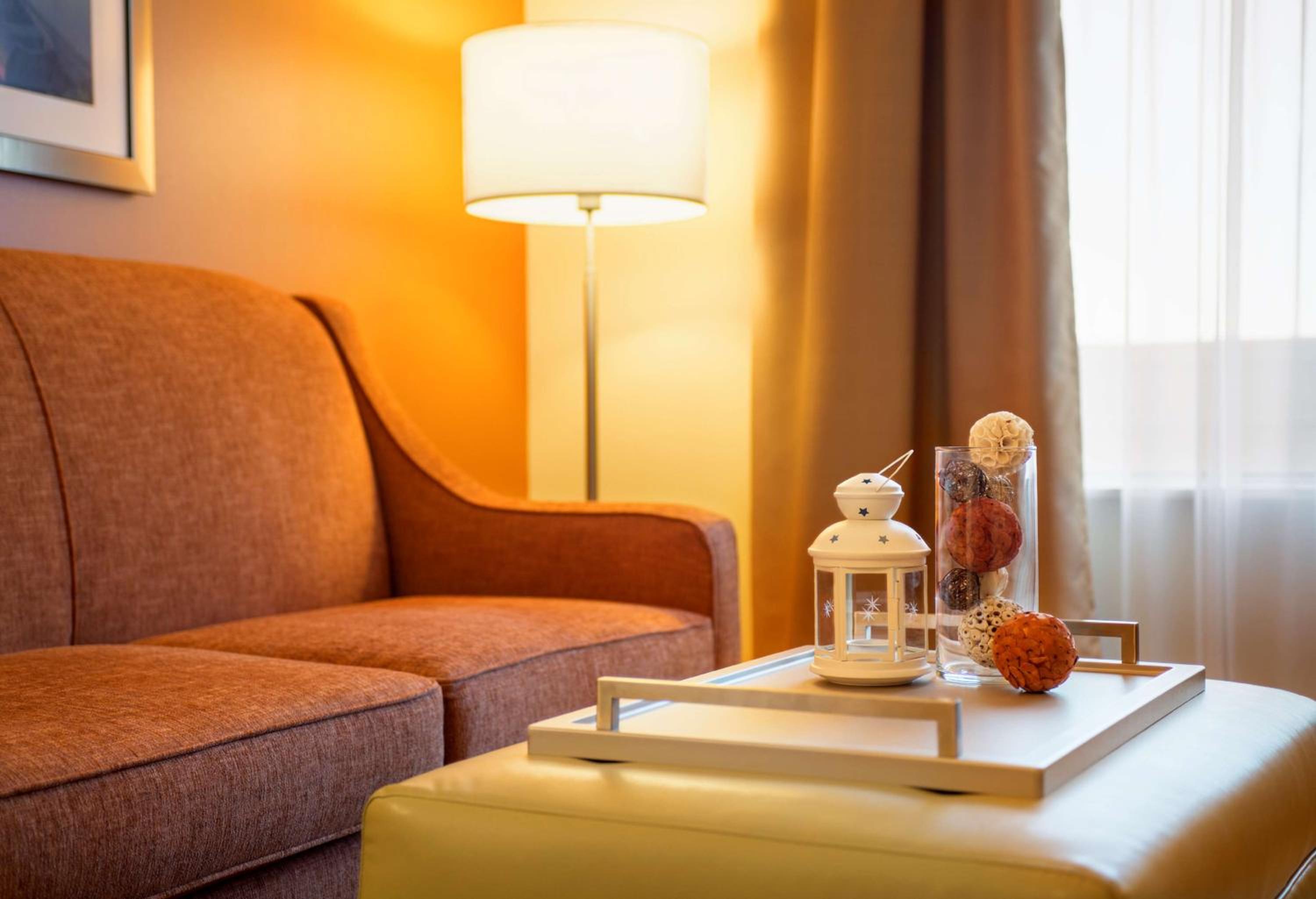 One-Bedroom King Suite - Non-Smoking