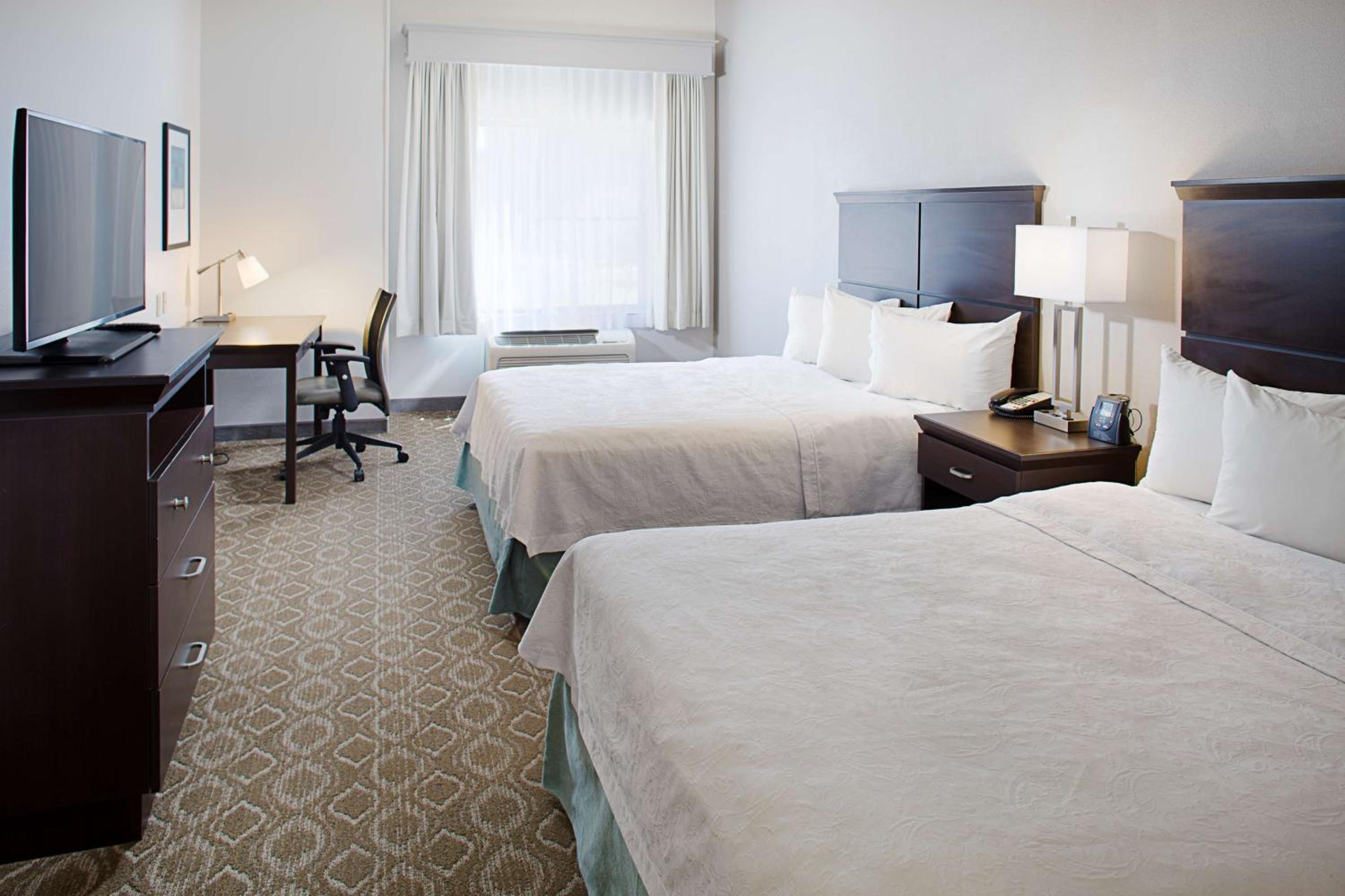 One-Bedroom Queen Suite with Two Queen Beds - Non-Smoking - Photo 1