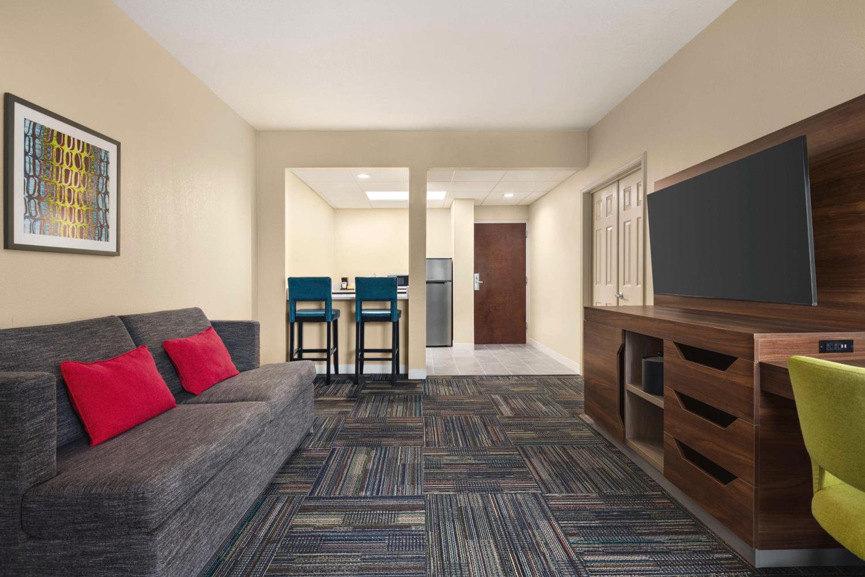 One-Bedroom King Suite - Non-Smoking - Photo 8