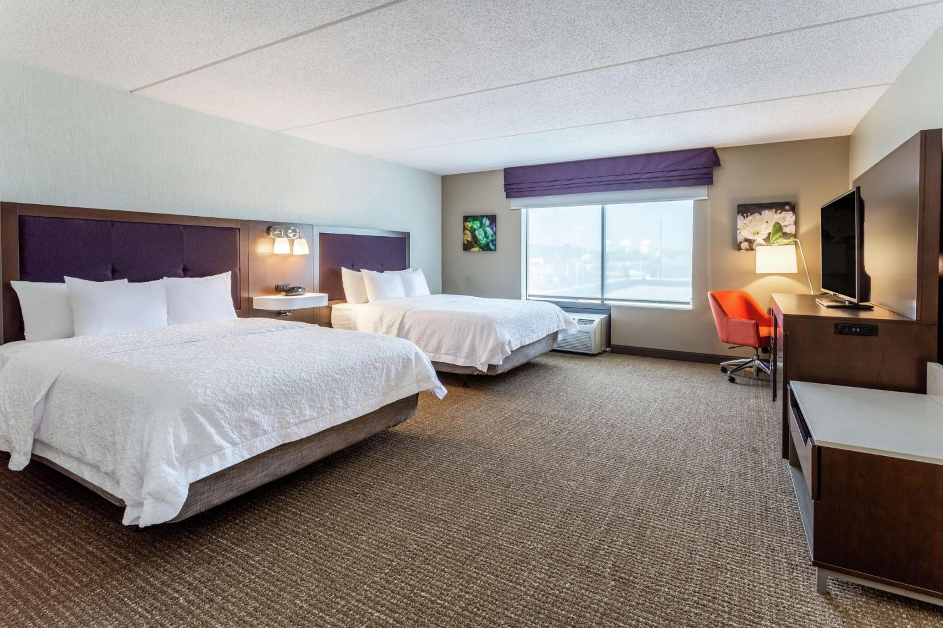 Room with Two Queen Beds - Non-Smoking - Photo 1