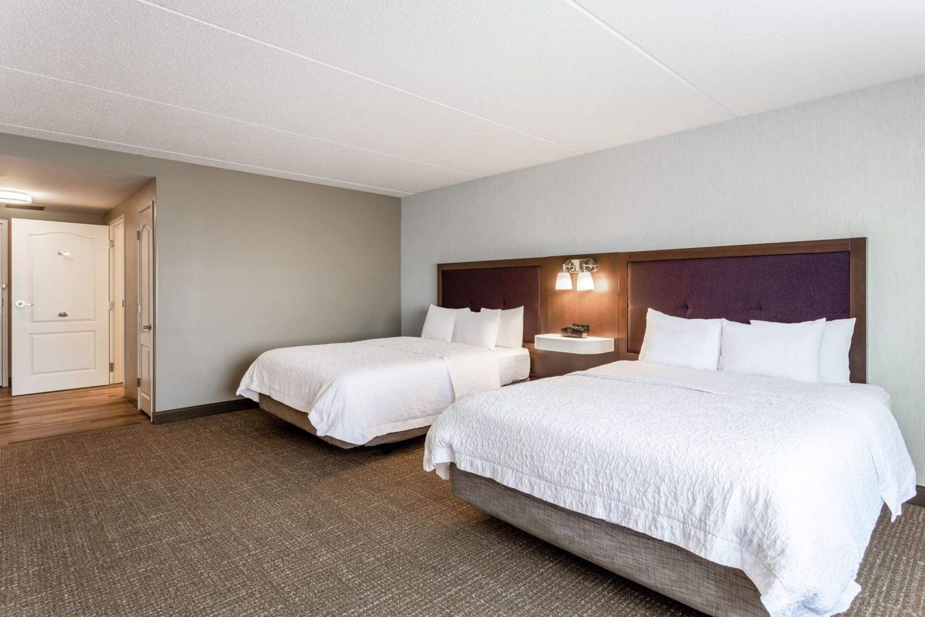 Queen Room with Two Queen Beds - Mobility and Hearing Access/Non-Smoking - Photo 3
