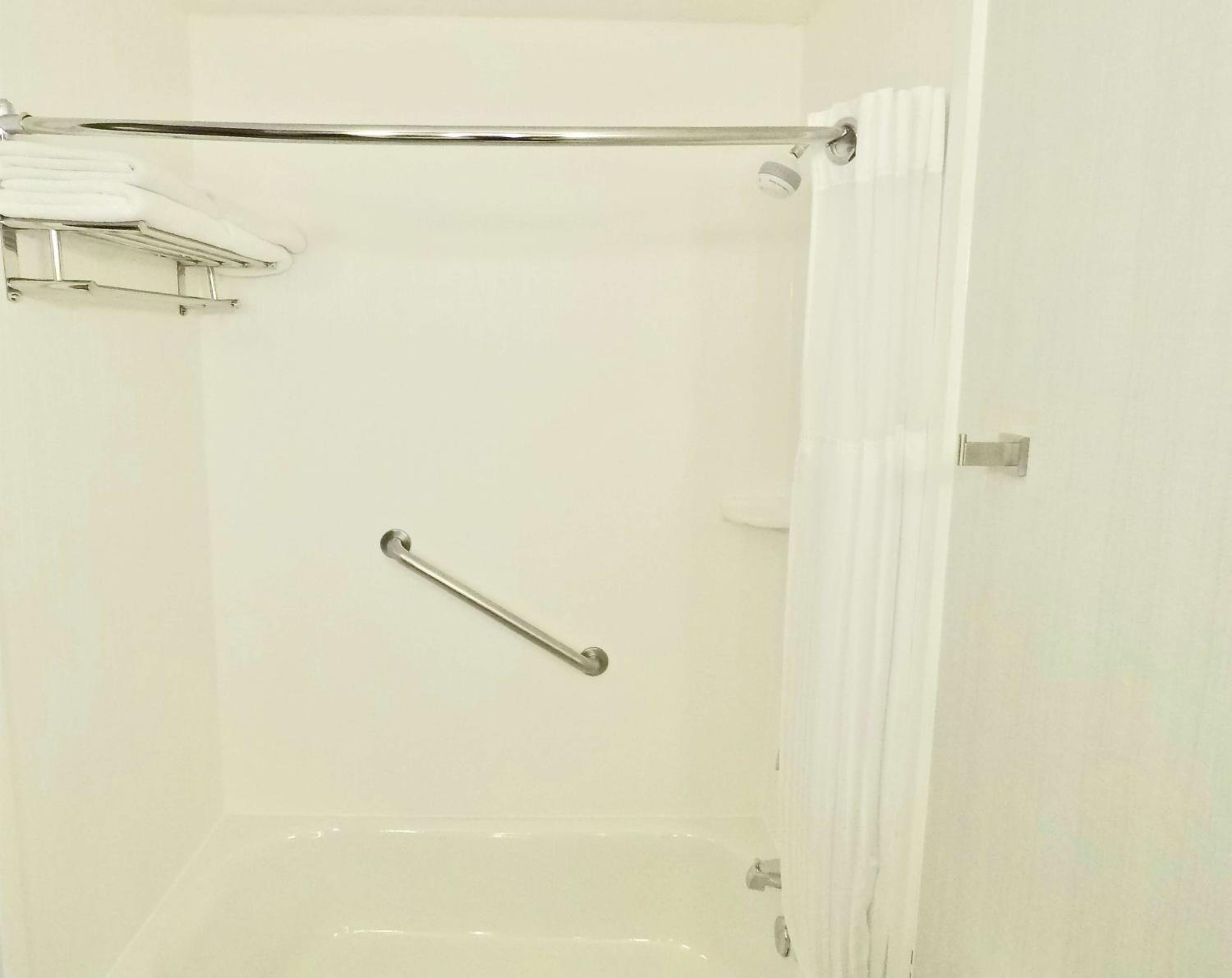 King Room - Hearing Access - Photo 2