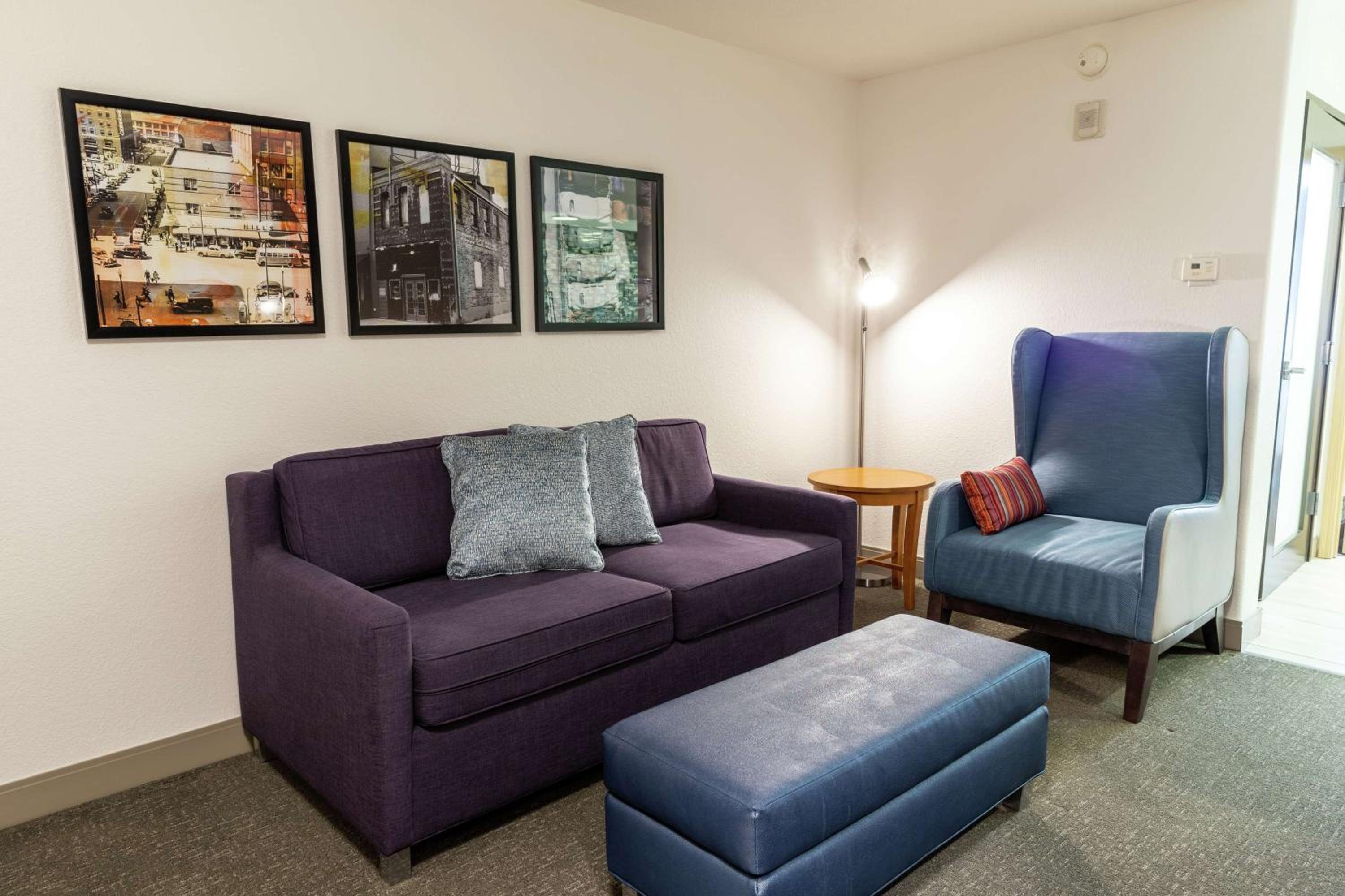 One-Bedroom King Suite - Non-Smoking - Photo 1