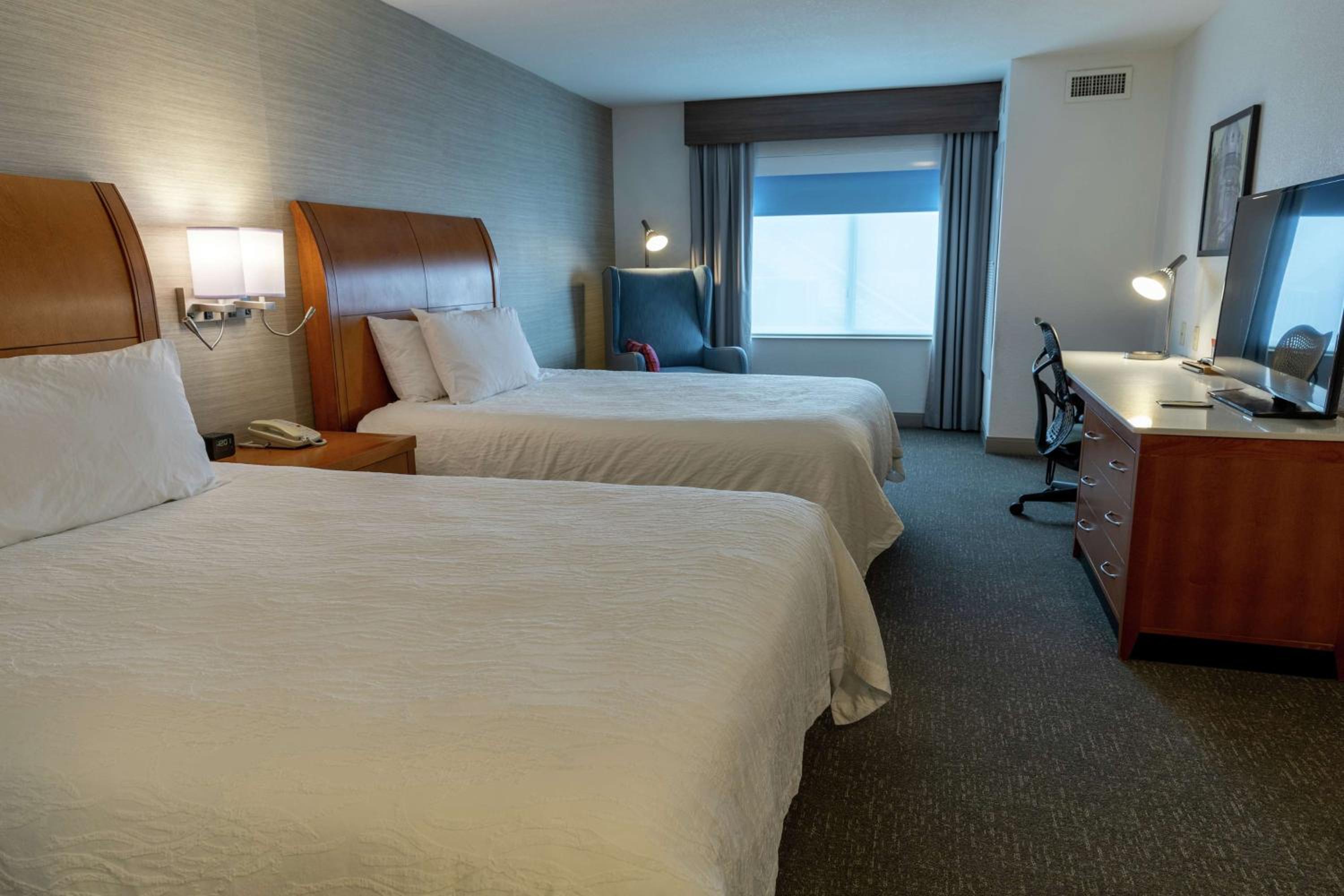 Room with Two Queen Beds - Non-Smoking - Photo 1
