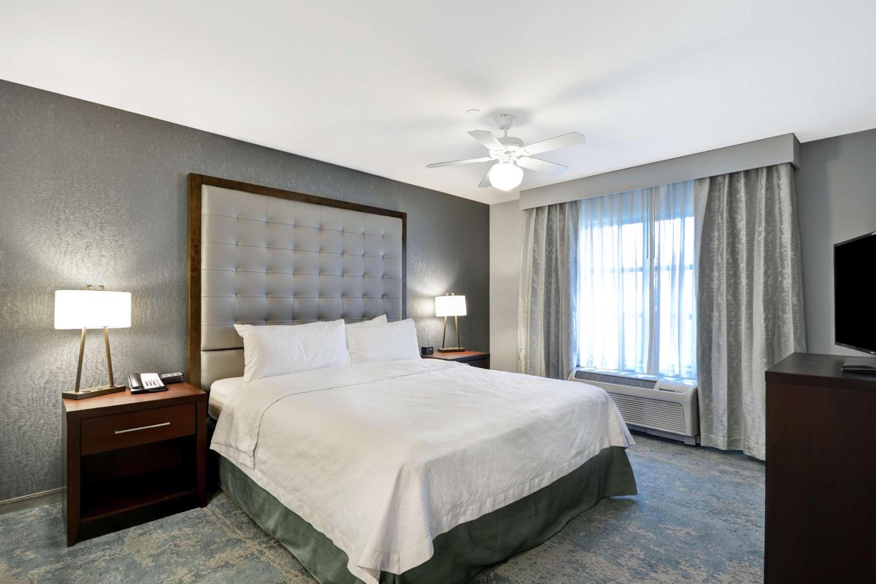 Two-Bedroom Queen Suite - Non-Smoking - Photo 1