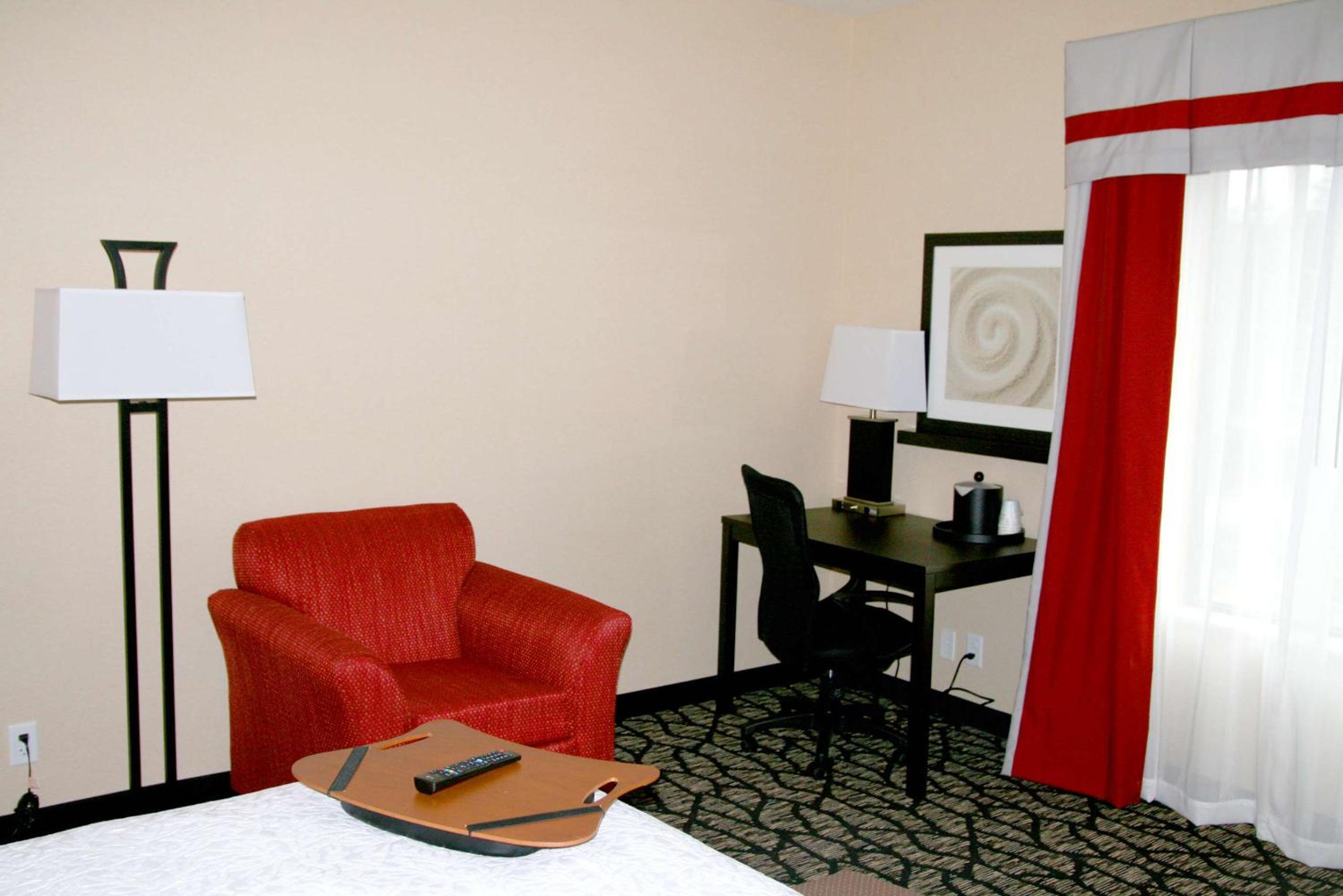King Room - Hearing Access/Non-Smoking - Photo 4