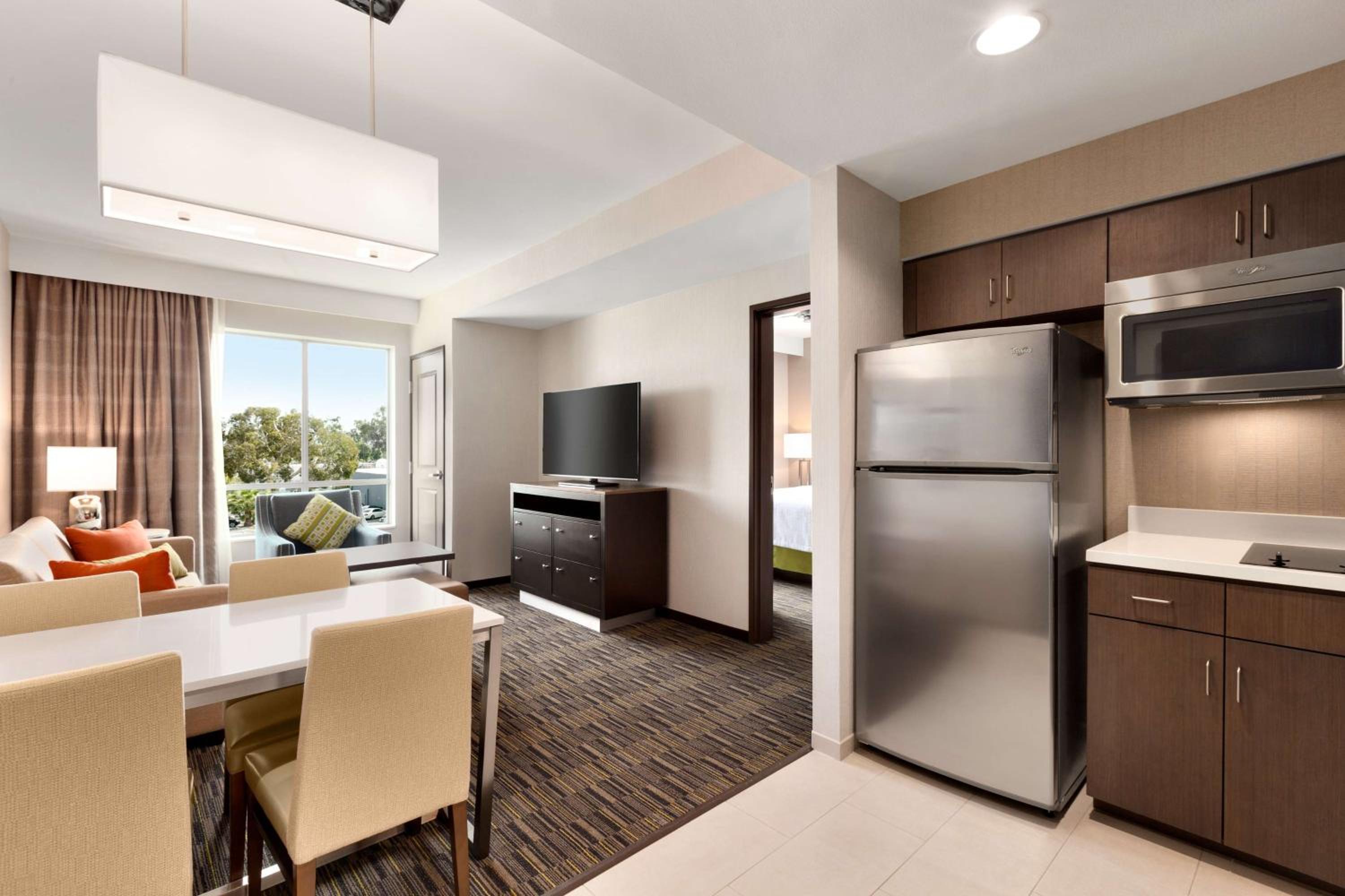 One-Bedroom King Suite photo 3