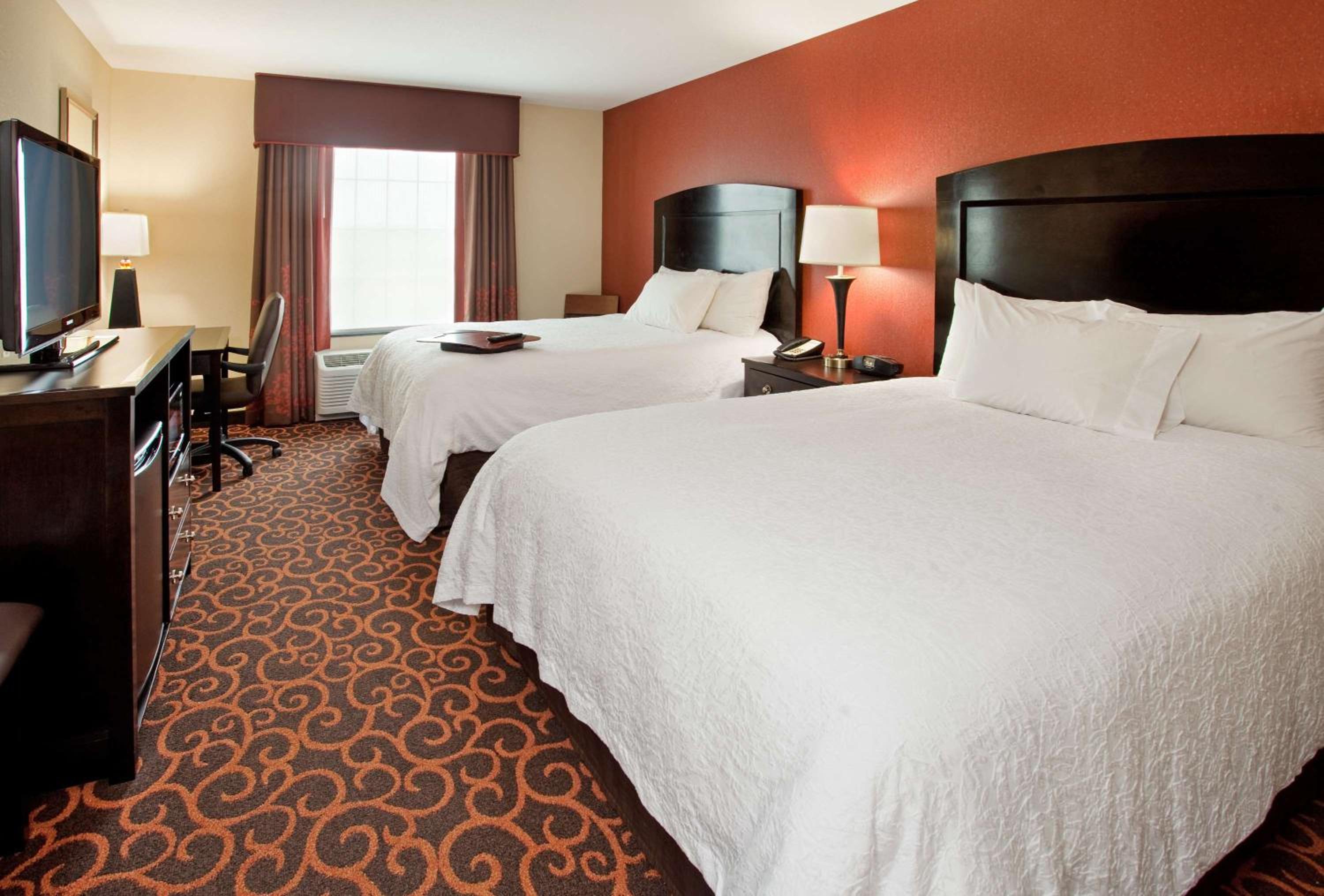 Room with Two Queen Beds - Non-Smoking
