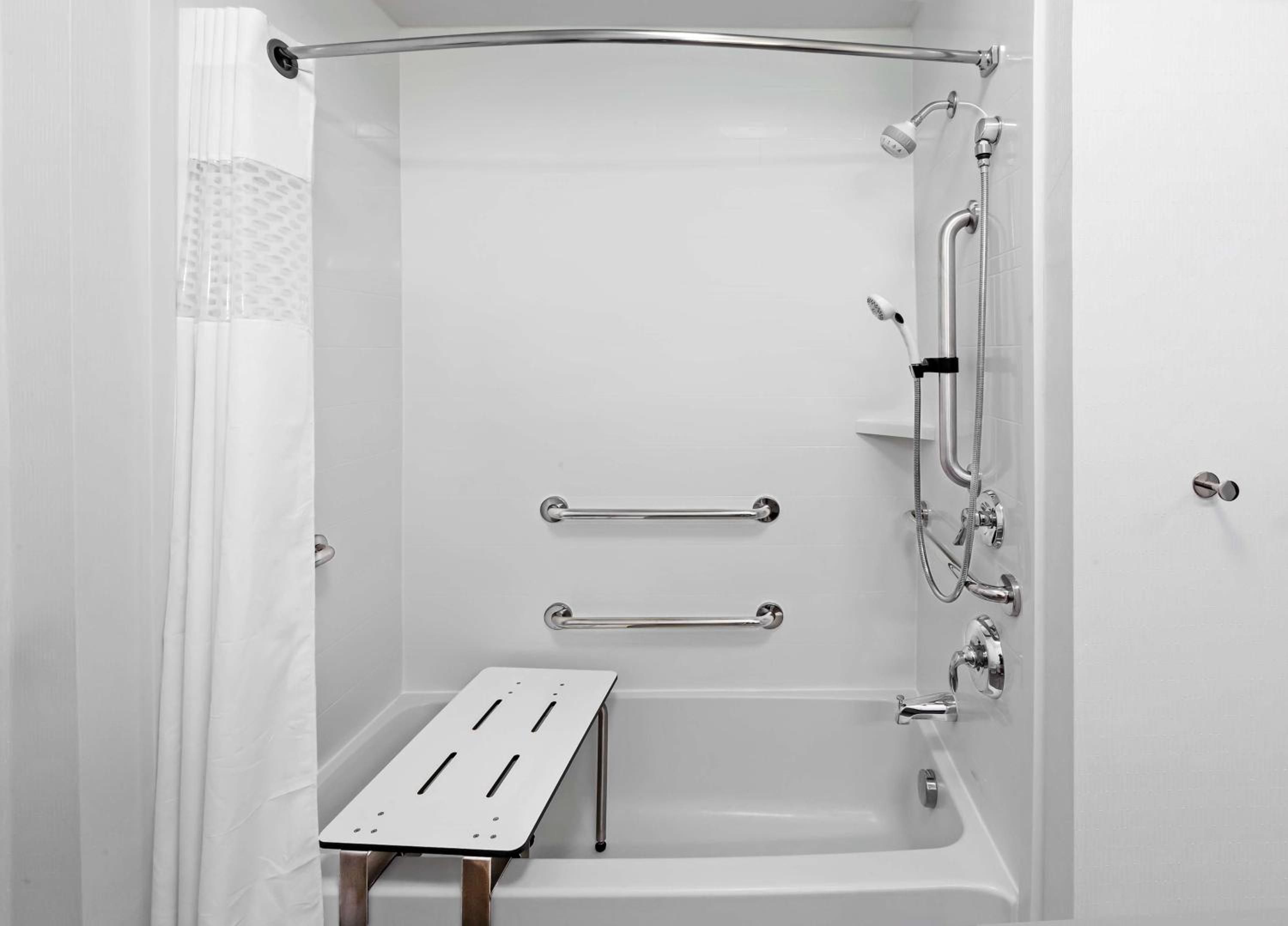 Queen Room with Two Queen Beds - Hearing Access/Non-Smoking