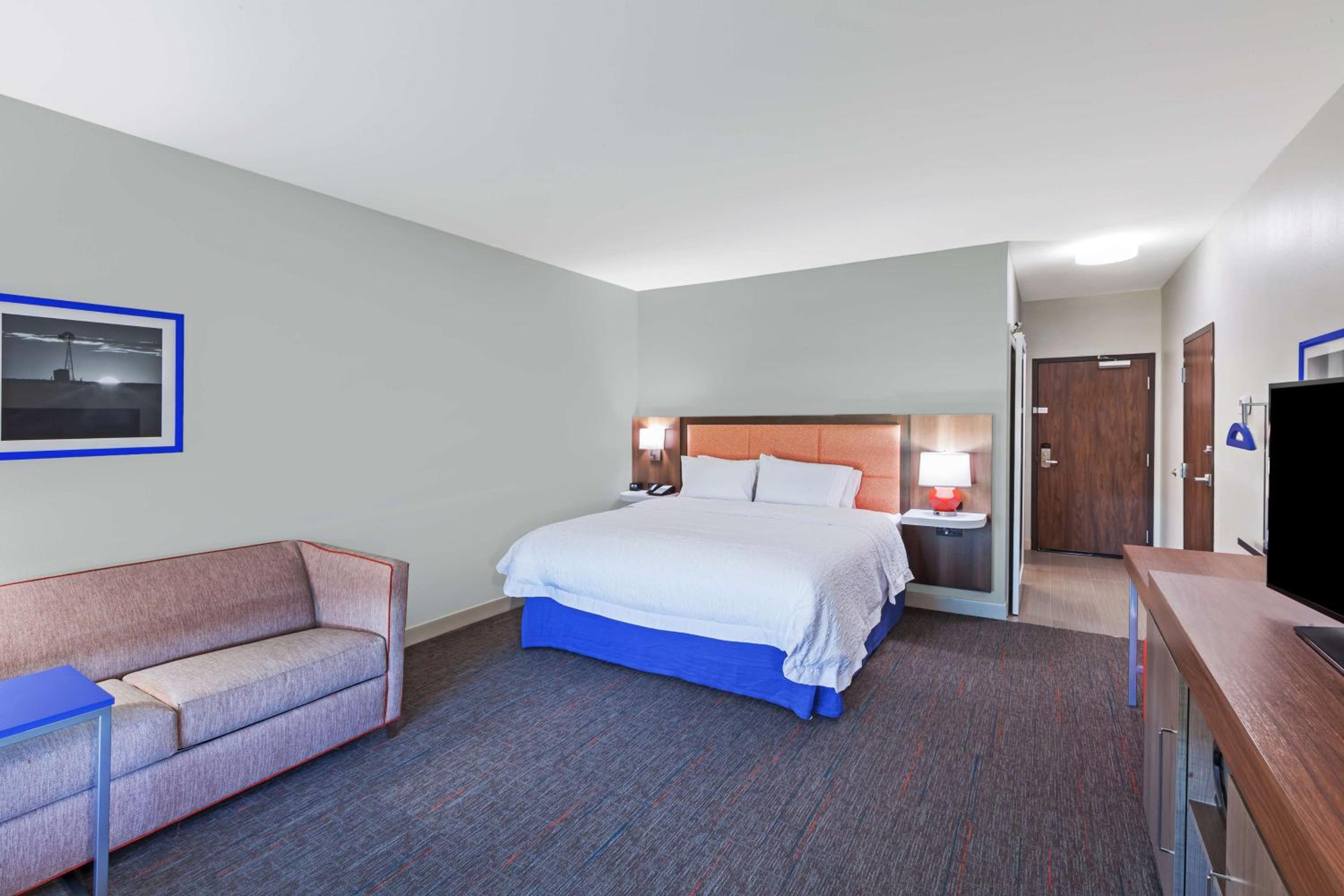 King Room with Sofa Bed - Non-Smoking