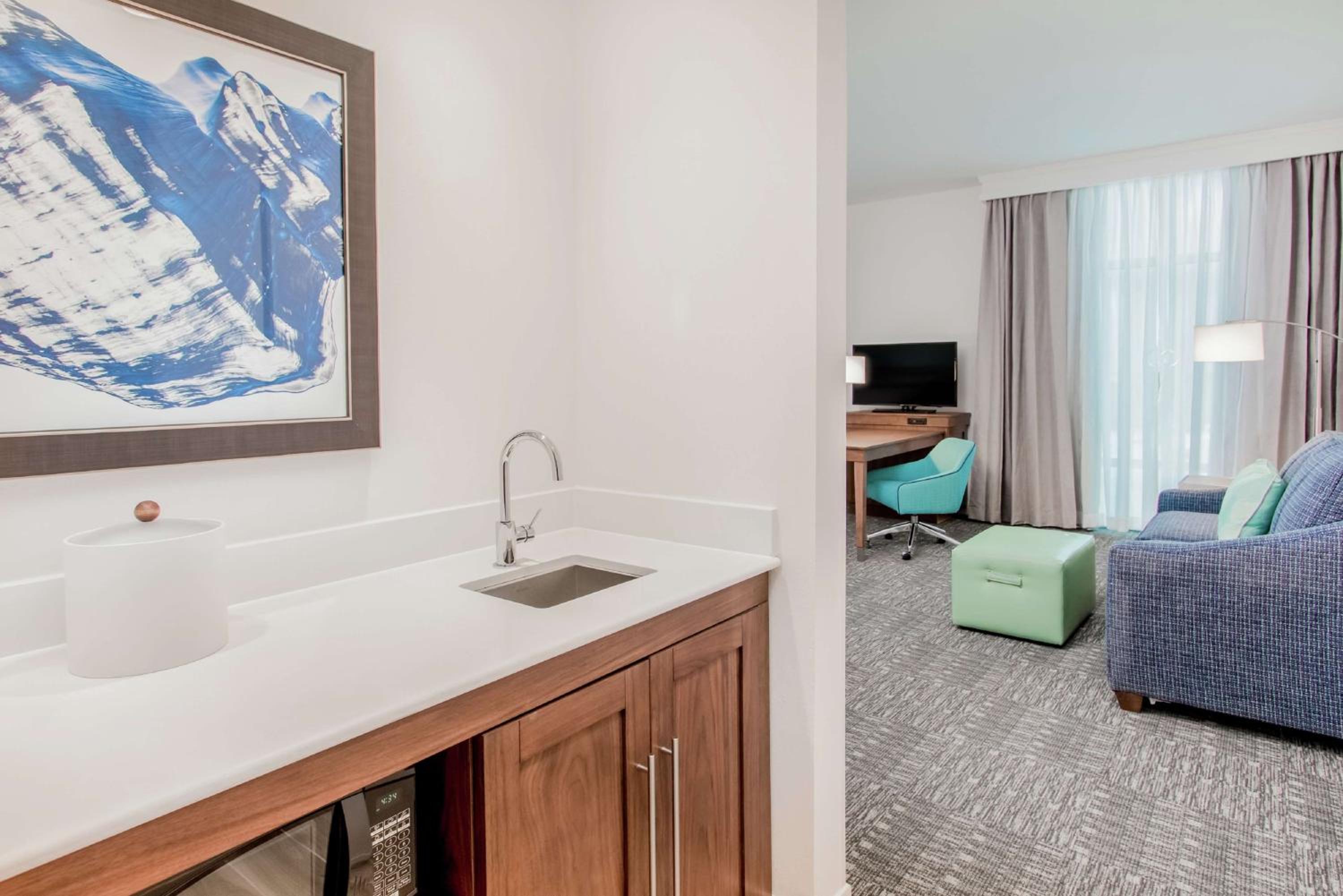 Queen Studio Suite with Two Queen Beds - Non-Smoking