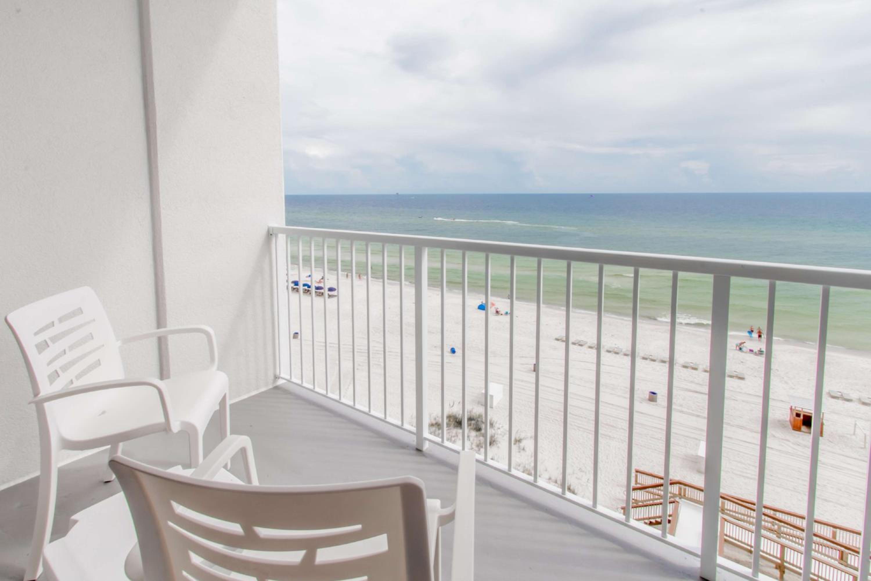 Studio Suite with Two Queen Beds and Balcony with Gulf View - Non-Smoking thumbnail 6