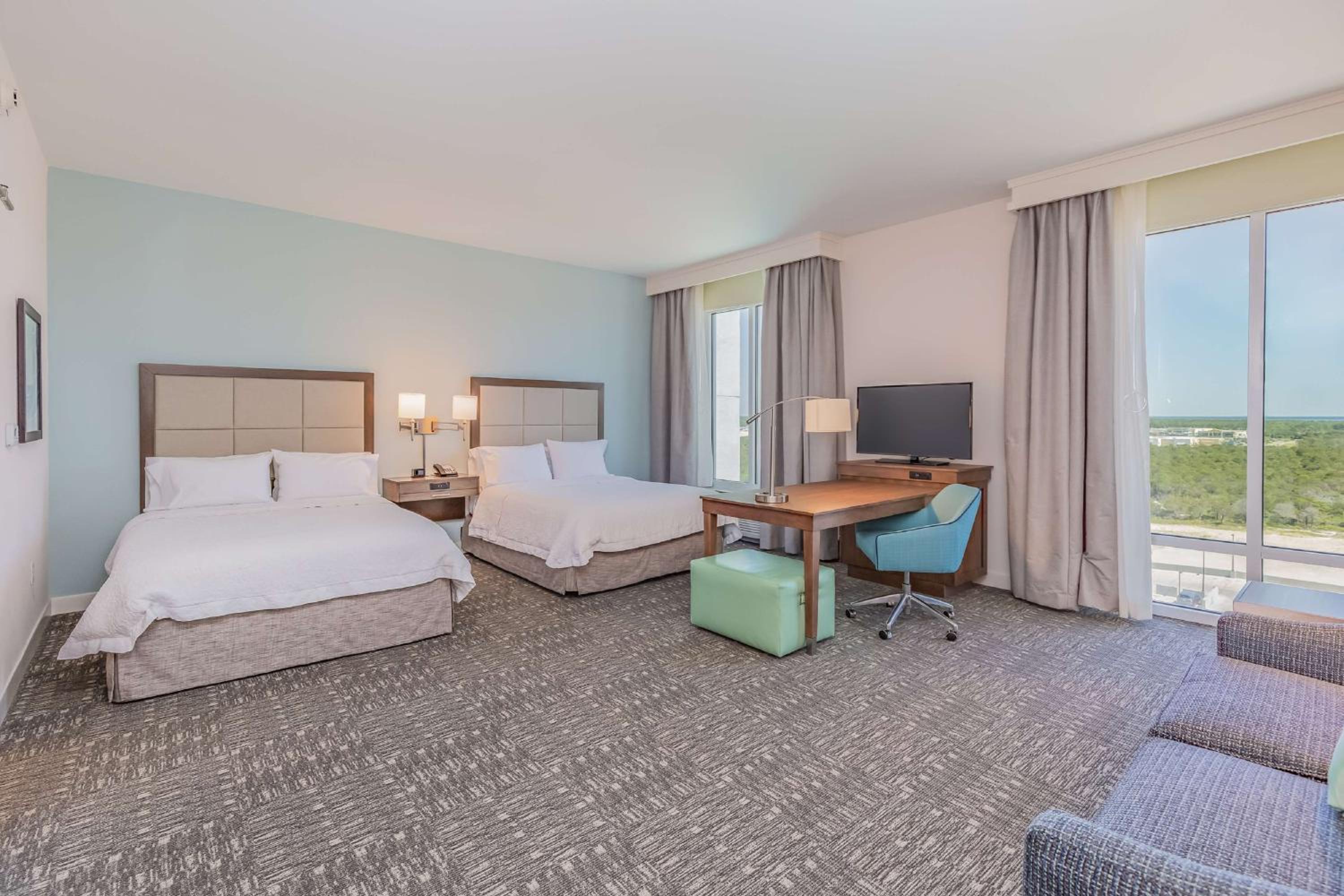 Available room thumbnail 5
