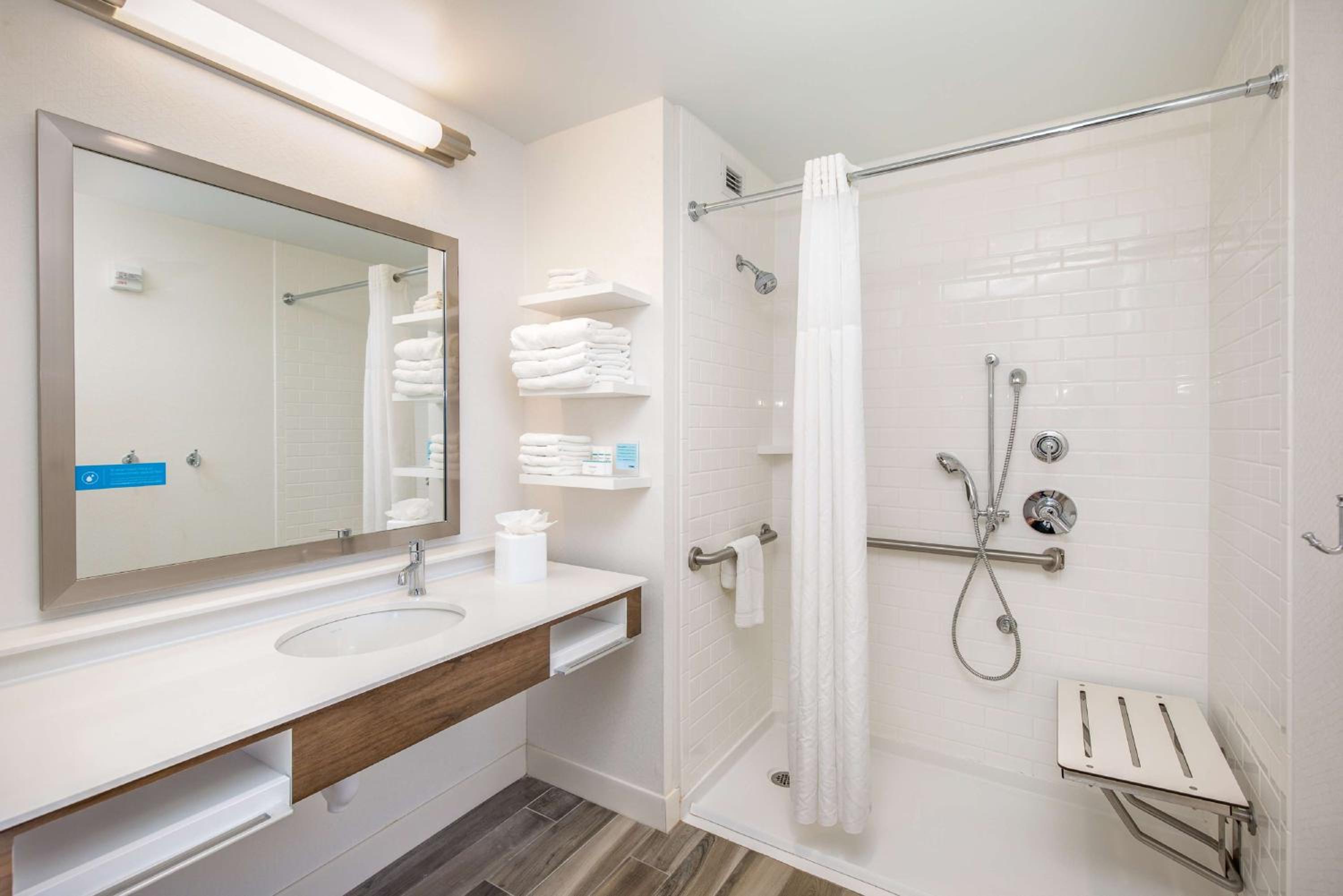 Available room