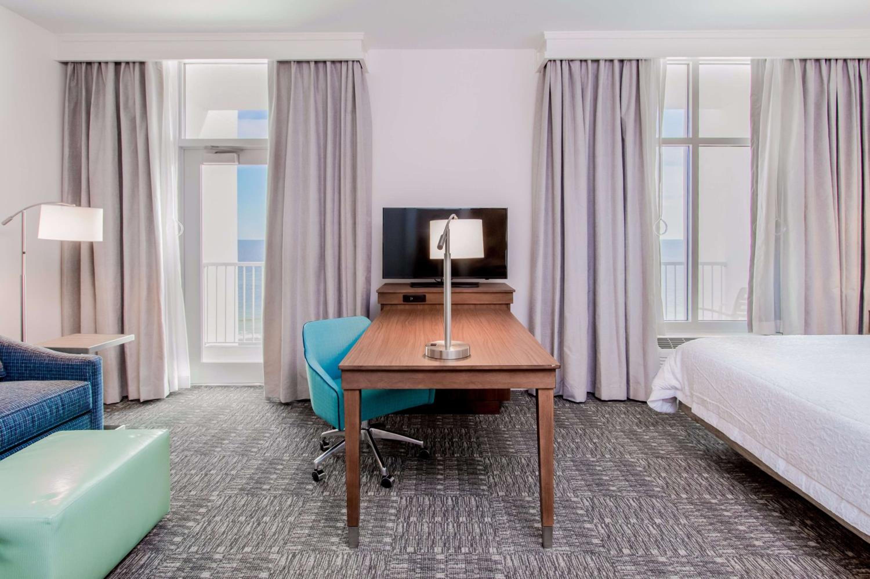 King Studio Suite with Roll-In Shower and Balcony - Mobility Access
