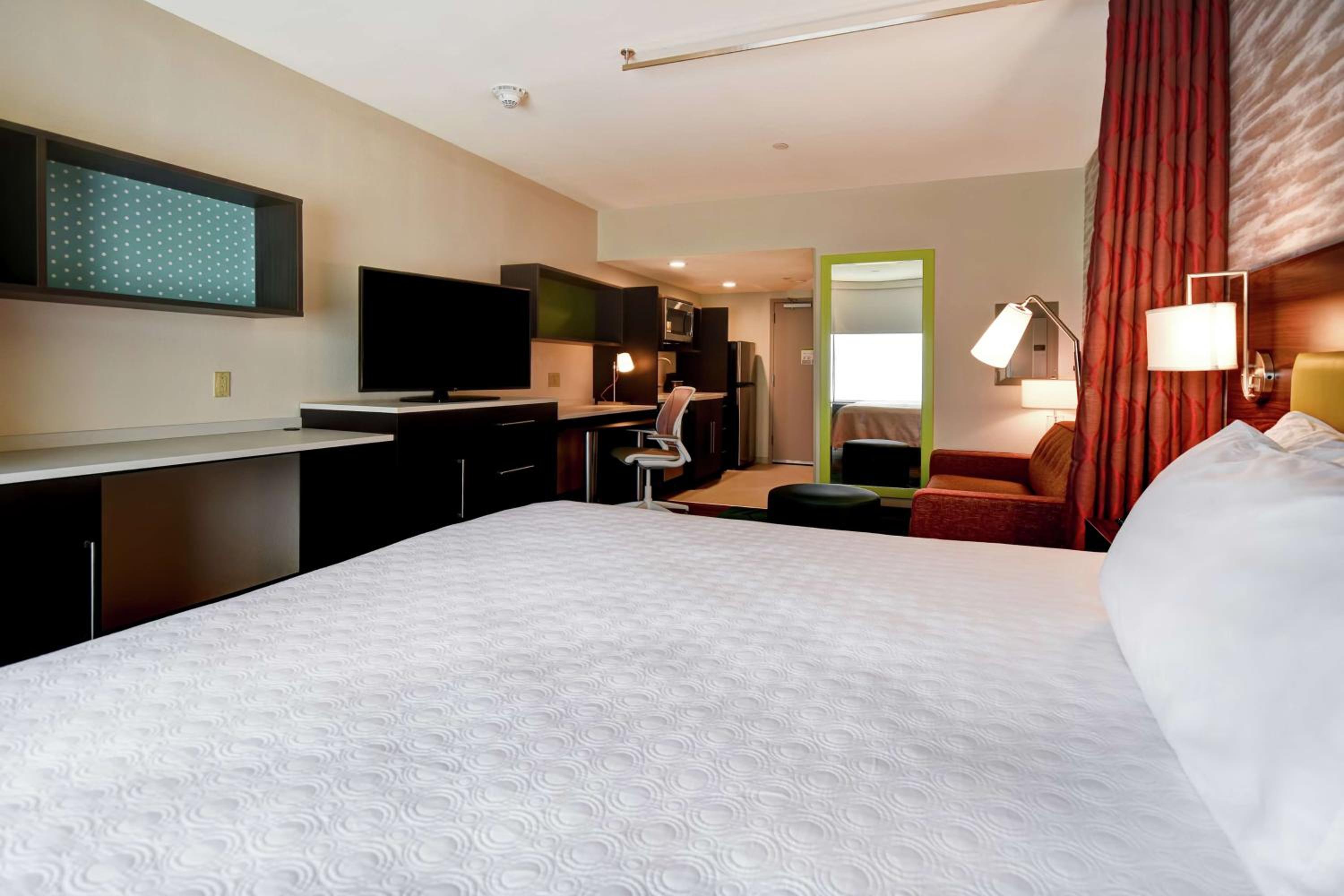 King Studio Suite - Hearing Access/Non-Smoking - Photo 4