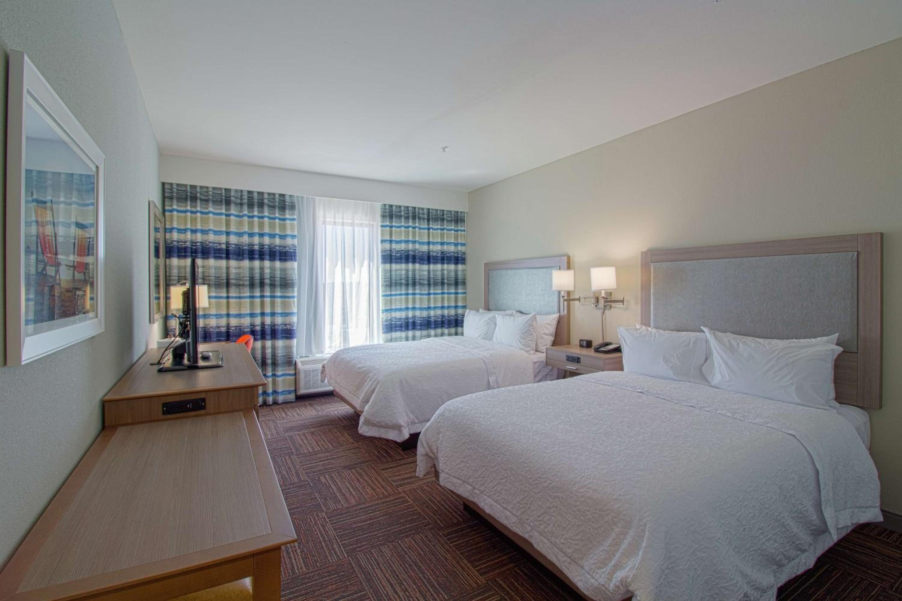 Queen Room with Two Queen Beds (4 Adults)