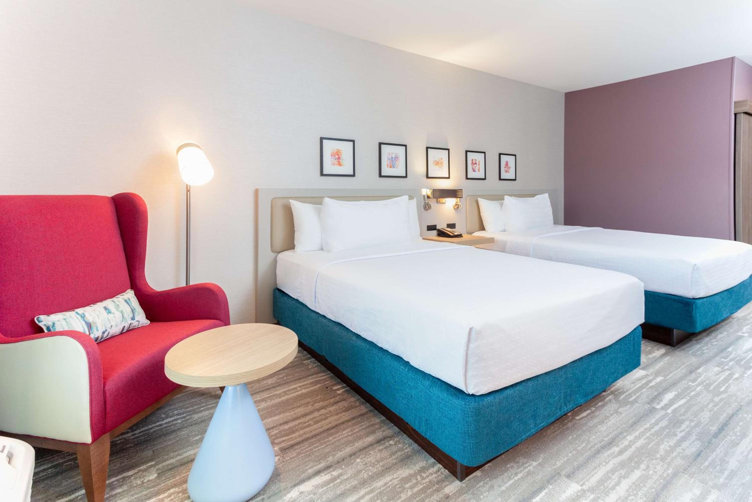 Queen Room with Two Queen Beds - Hearing Access