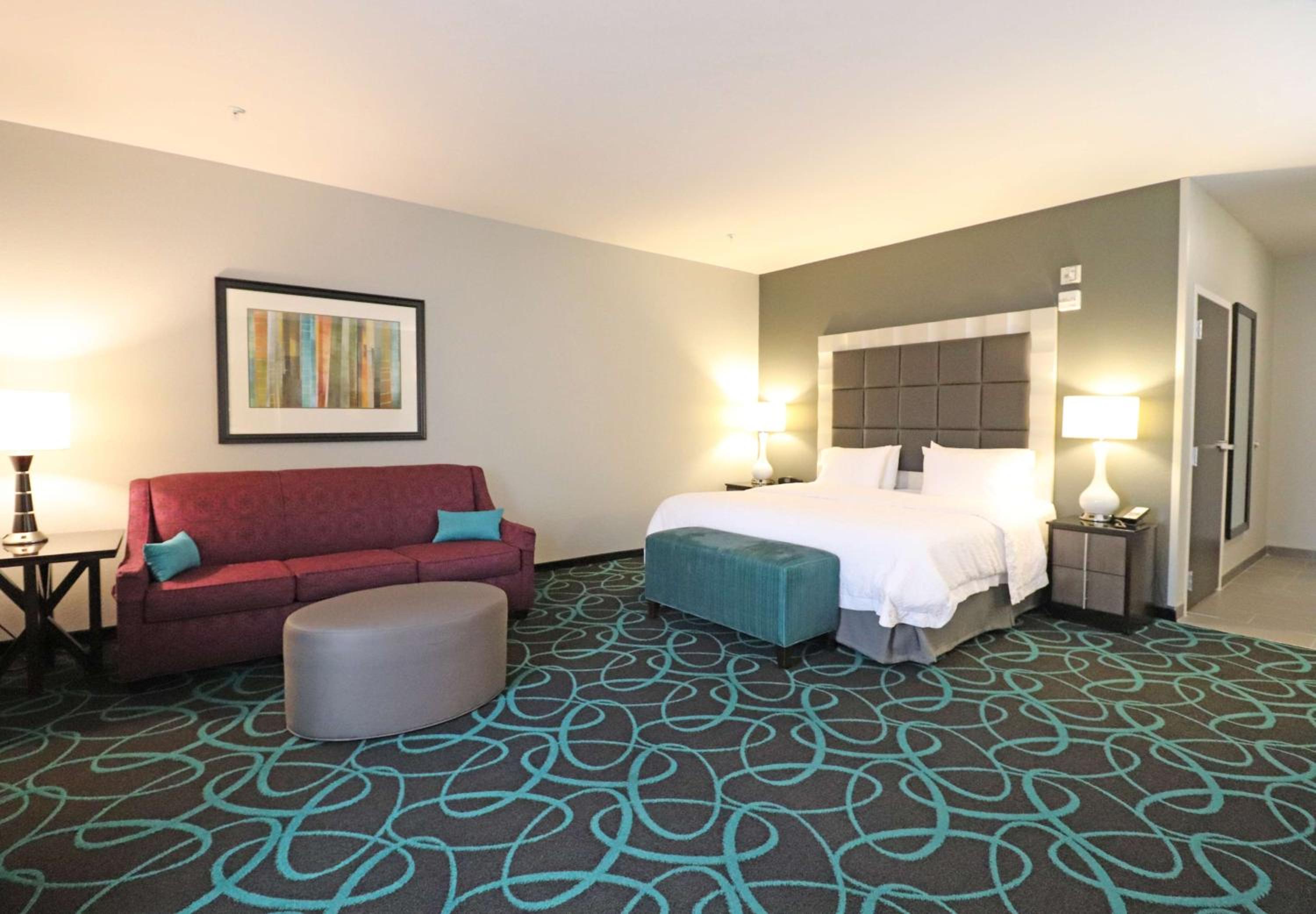 King Room with Accessible Tub - Mobility and Hearing Access/Non-Smoking