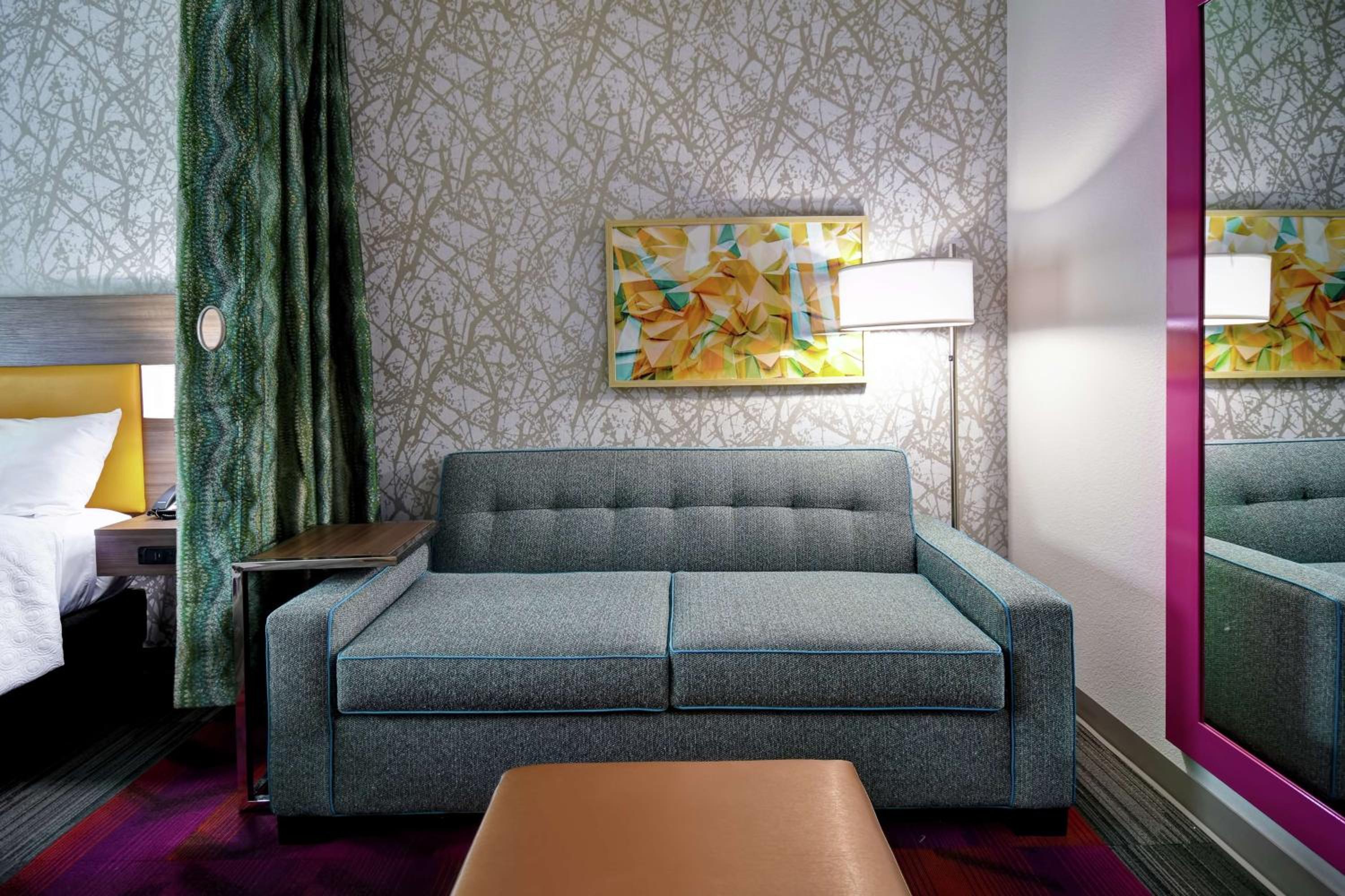 King Studio Suite - Non-Smoking photo 1