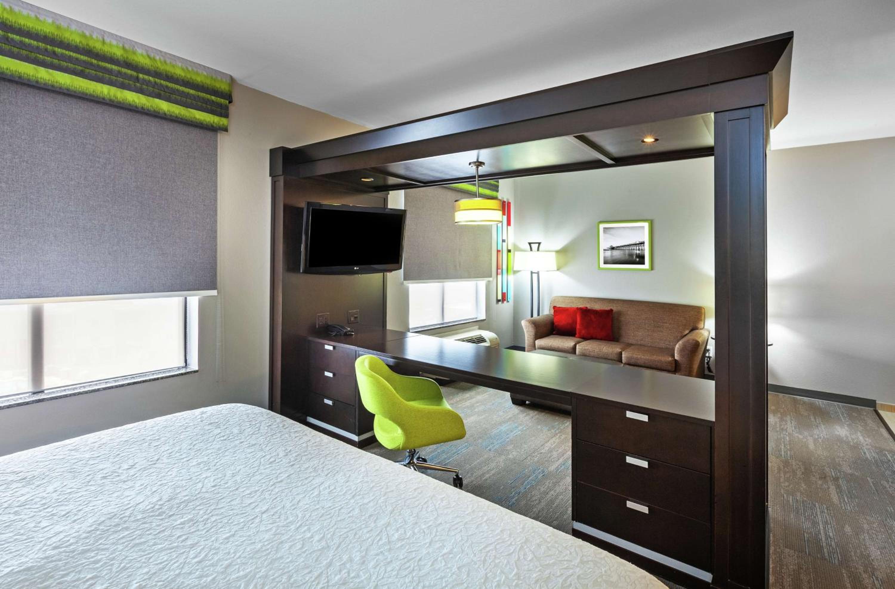 King Studio with Sofa Bed - Photo 2