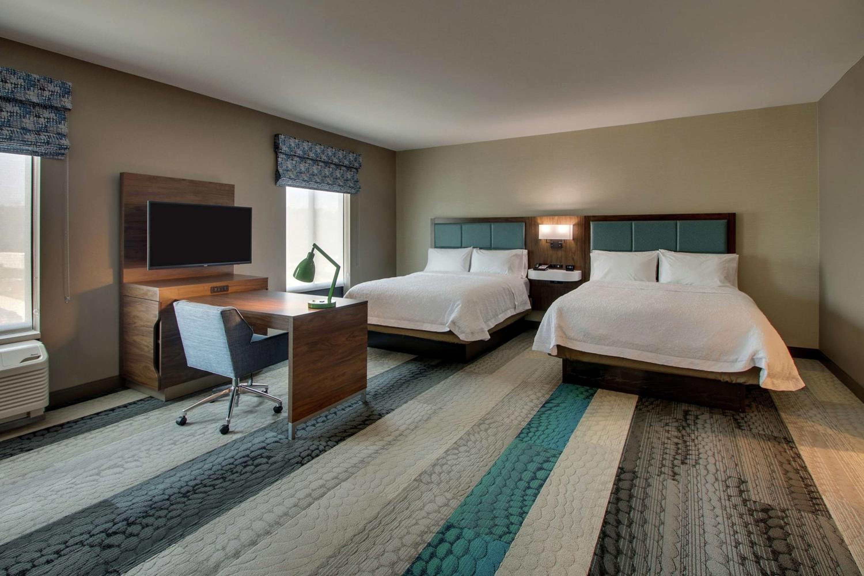 Queen Studio Suite with Two Queen Beds - Non-Smoking