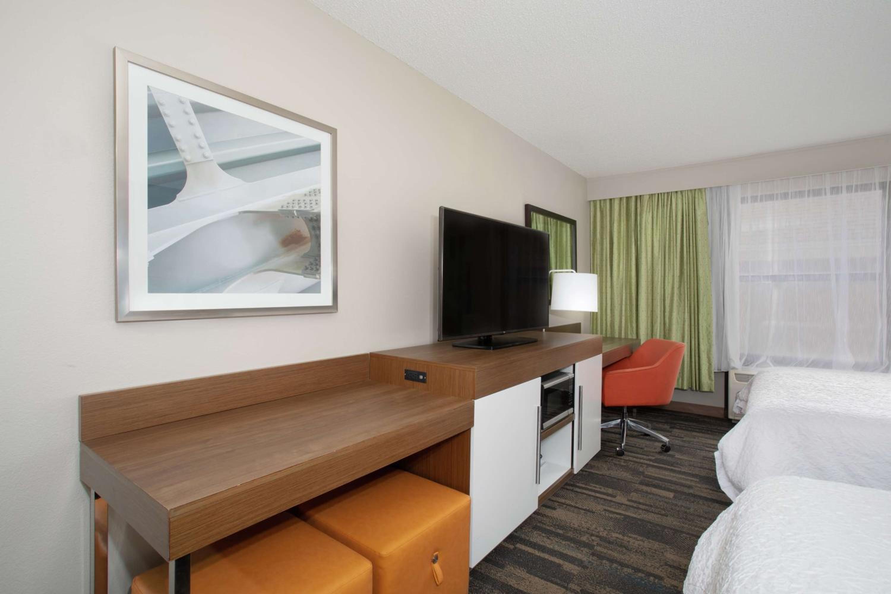 Double Room with Two Double Beds - Non-Smoking - Photo 2