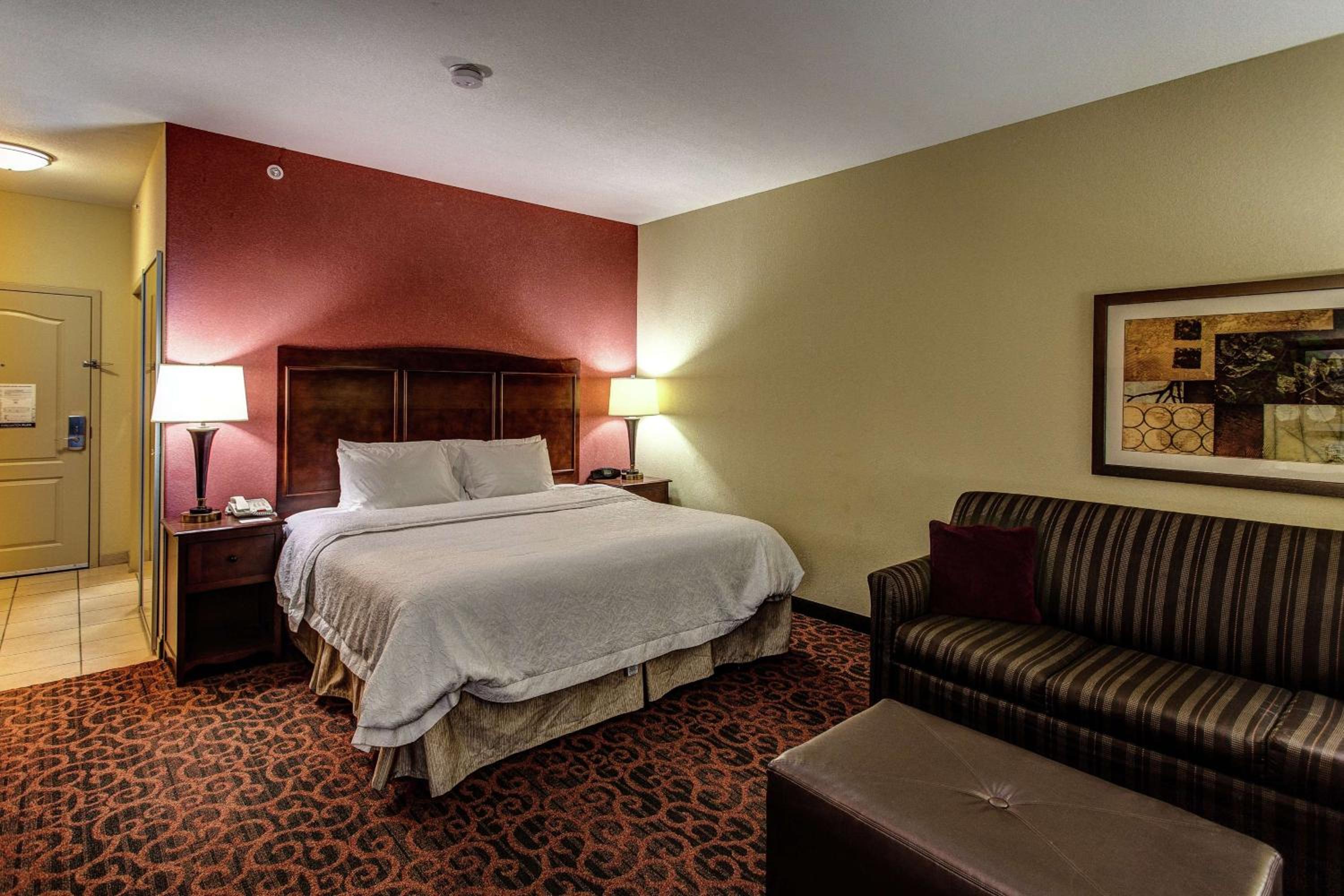 King Studio Suite with Sofa Bed - Non-Smoking - Photo 1