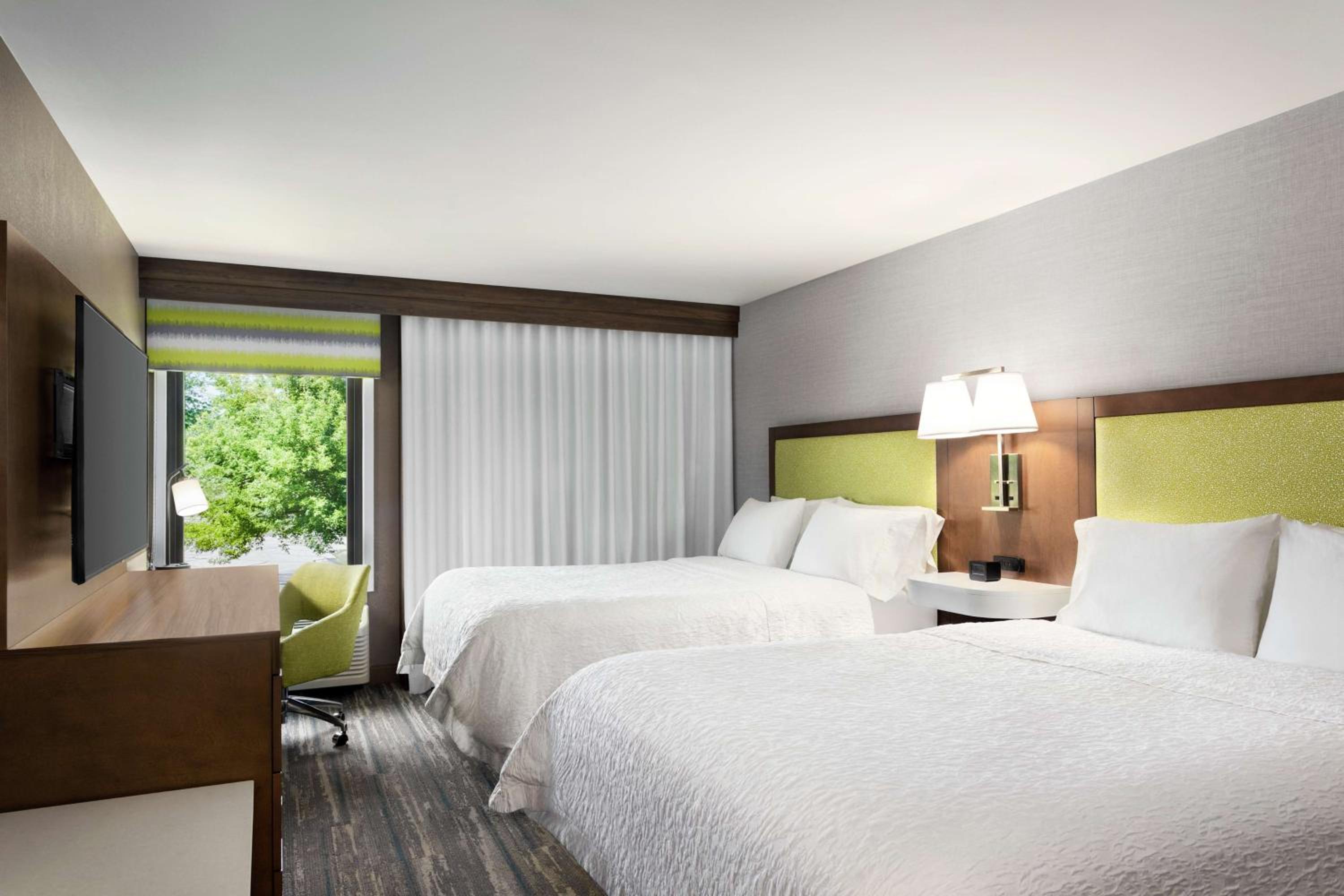 Room with Two Queen Beds - Non-Smoking - Photo 1