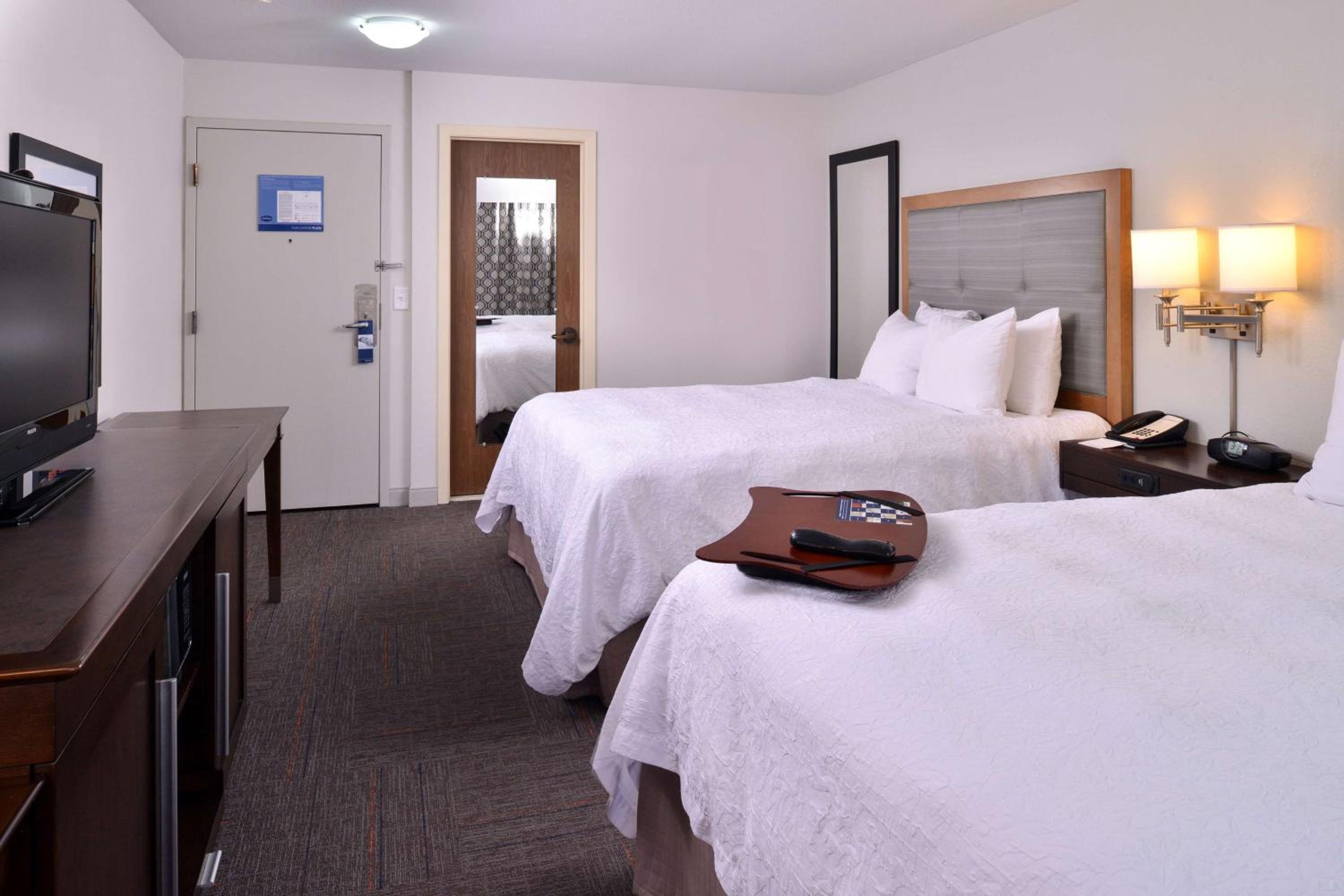 Room with Two Queen Beds - Non-Smoking