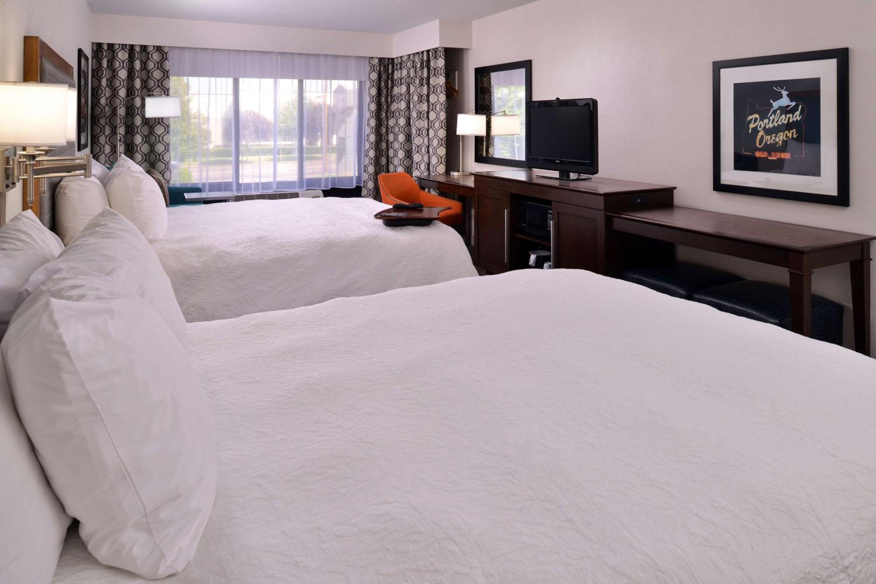 Queen Room with Two Queen Beds and Sofa Bed - Non-Smoking