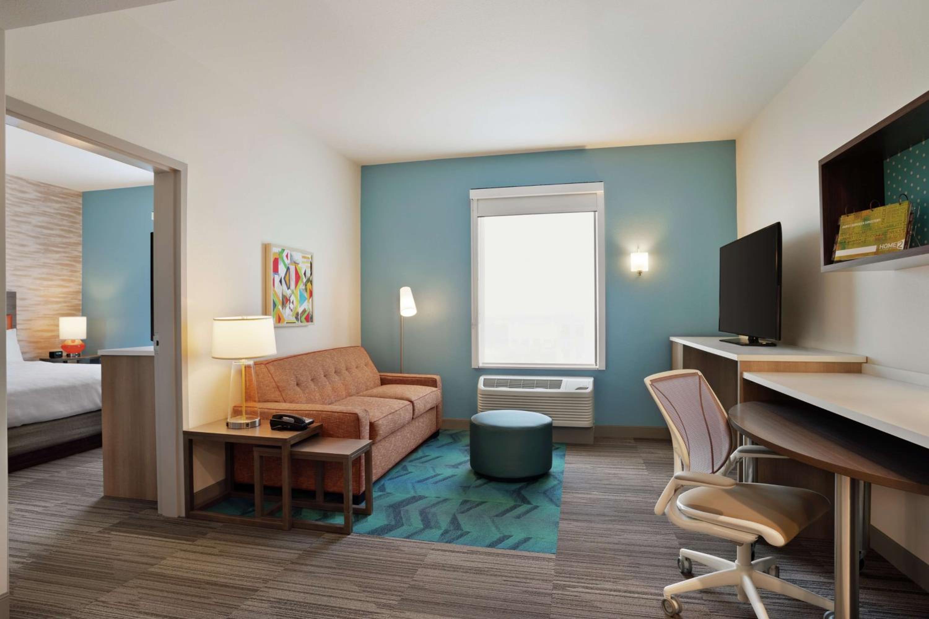 One-Bedroom King Suite - Non-Smoking - Photo 2