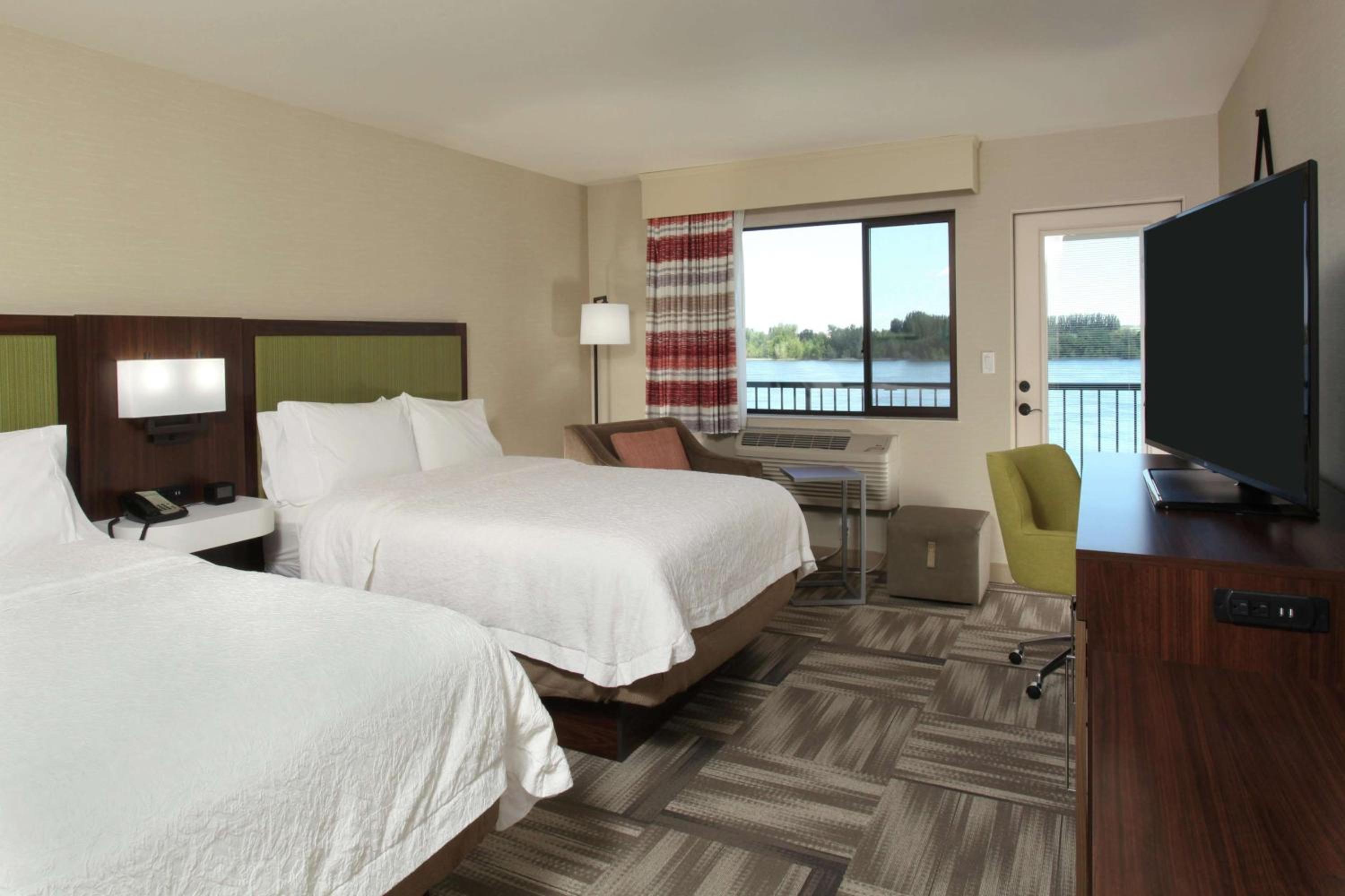 Deluxe Double or Twin Room with Balcony - Photo 1
