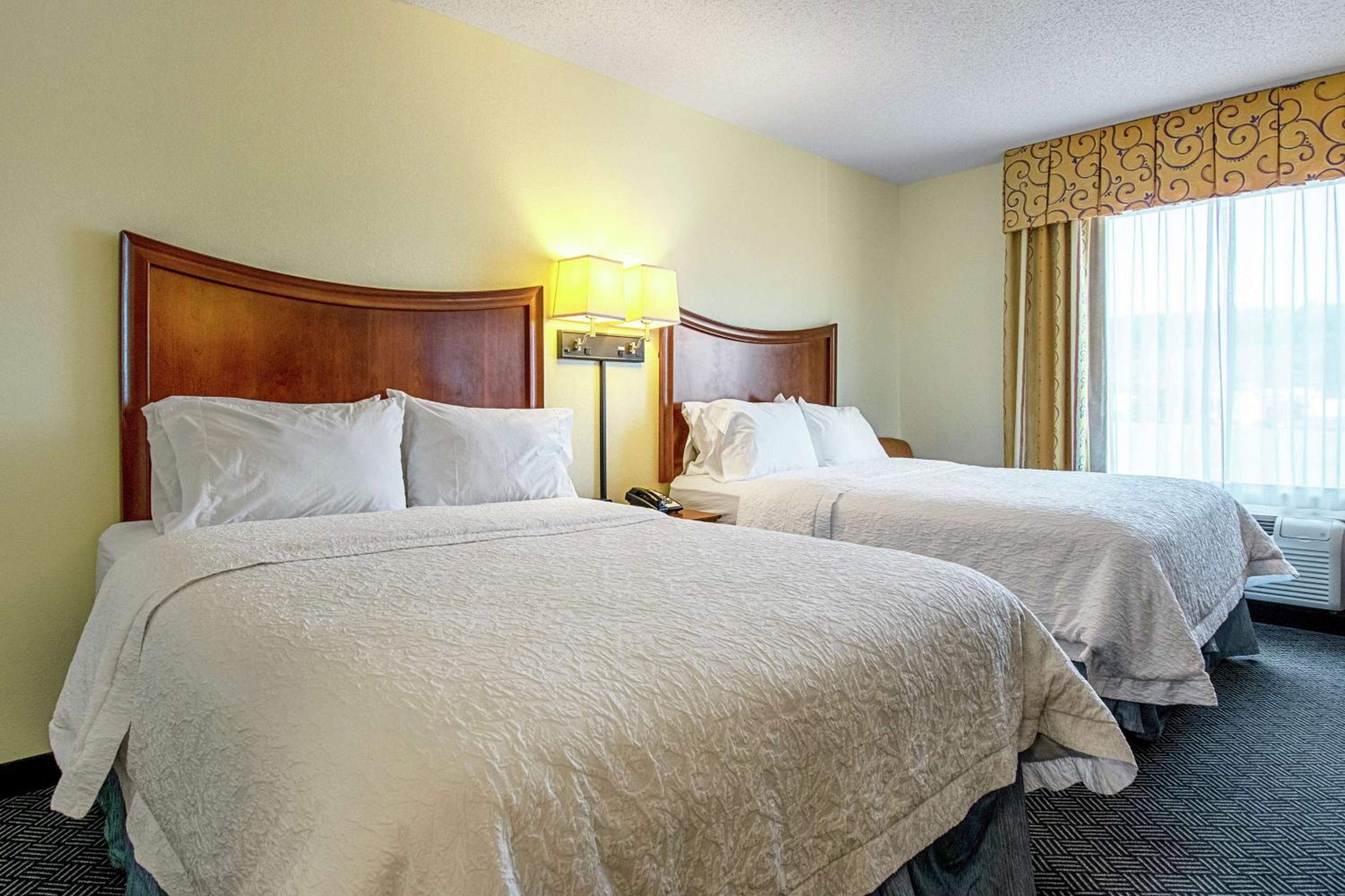 Queen Room with Two Queen Beds - Mobility and Hearing Access/Non-Smoking - Photo 5